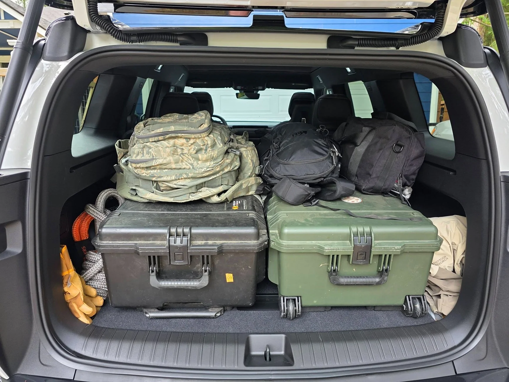 Rivian R1T R1S 📸 Daily random R2 photos thread - post your pics! 757639904_10166227353421874_846457324474154167_n