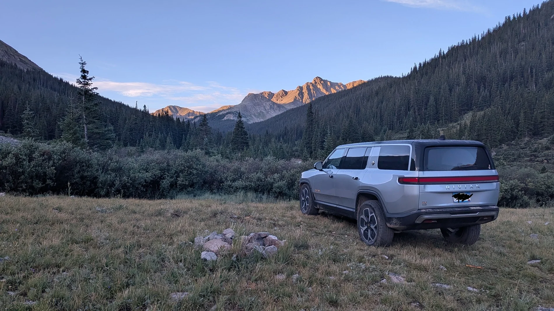 Rivian R1T R1S Random R1 Photos of the Day - Post Yours! 📸 3701