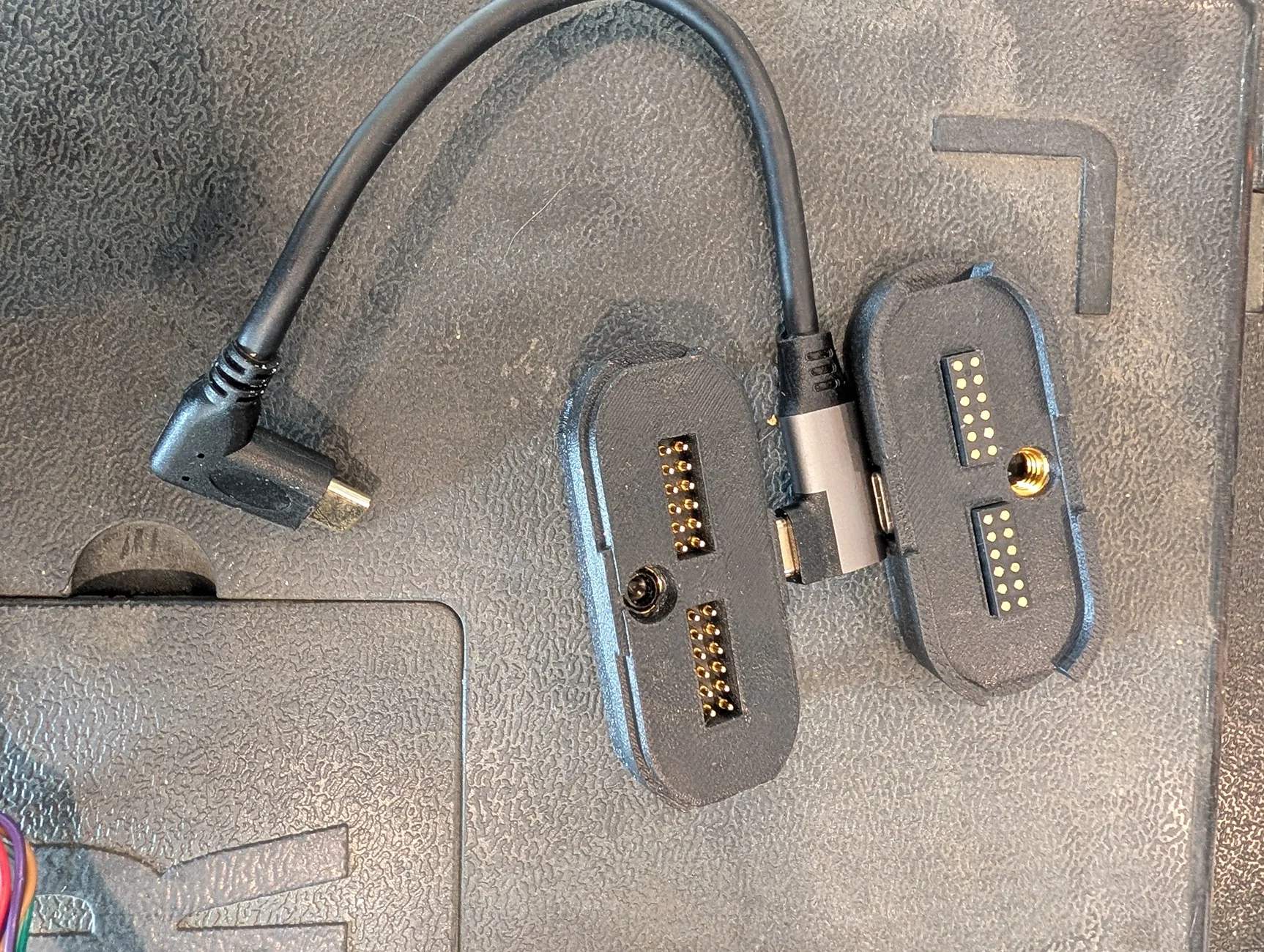 Rivian R1T R1S [FS] {$700} Comma 3x w/ Rivian harness and Longitudinal plus PXL_20260724_172057505