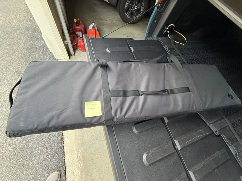 Rivian R1T R1S OEM R1T Manual Tonneau Cover w/ Bag IMG_2218