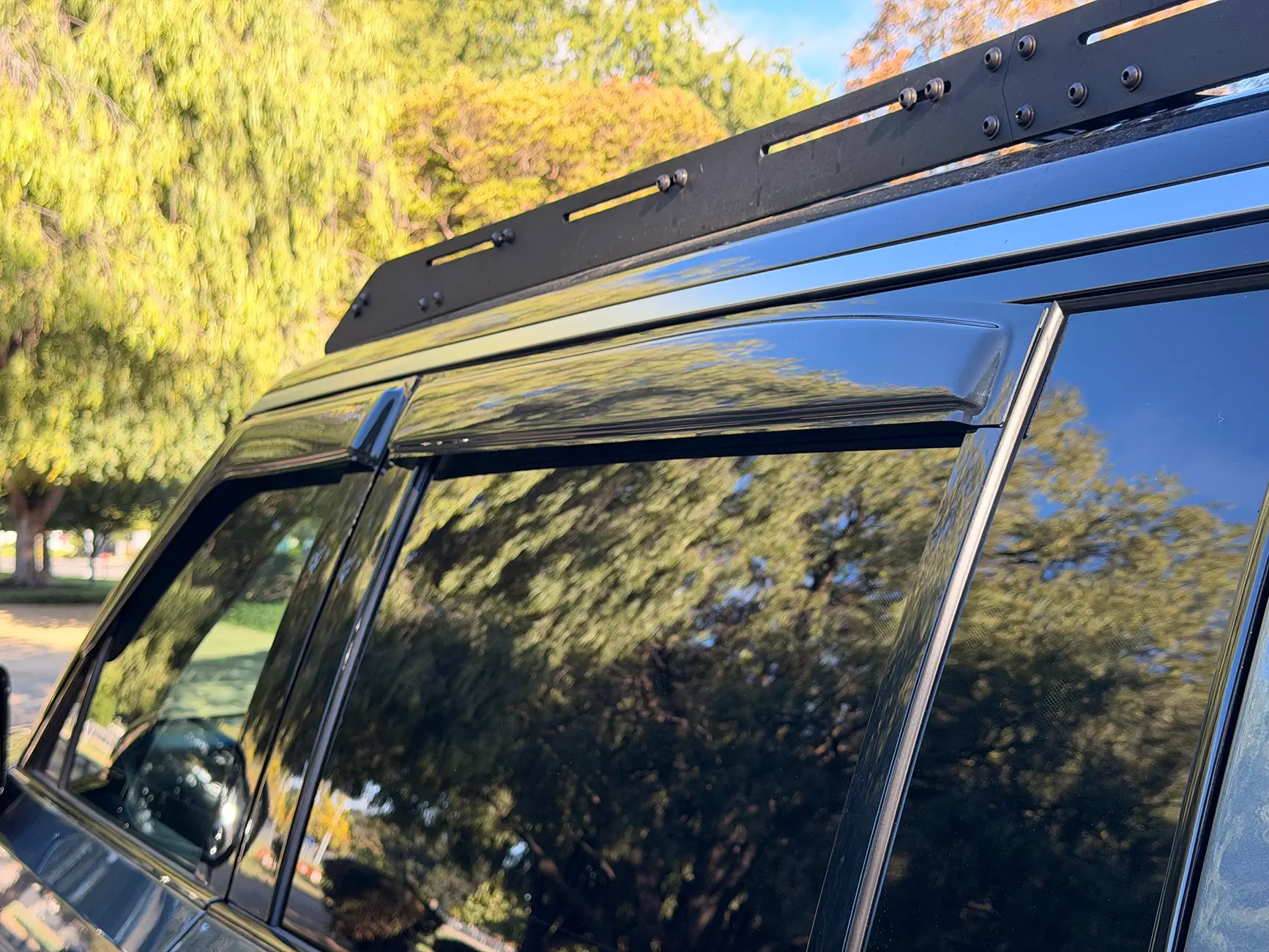 Rivian R1T R1S Installed R1T Window Visor on R1S tempImageq5XuJN