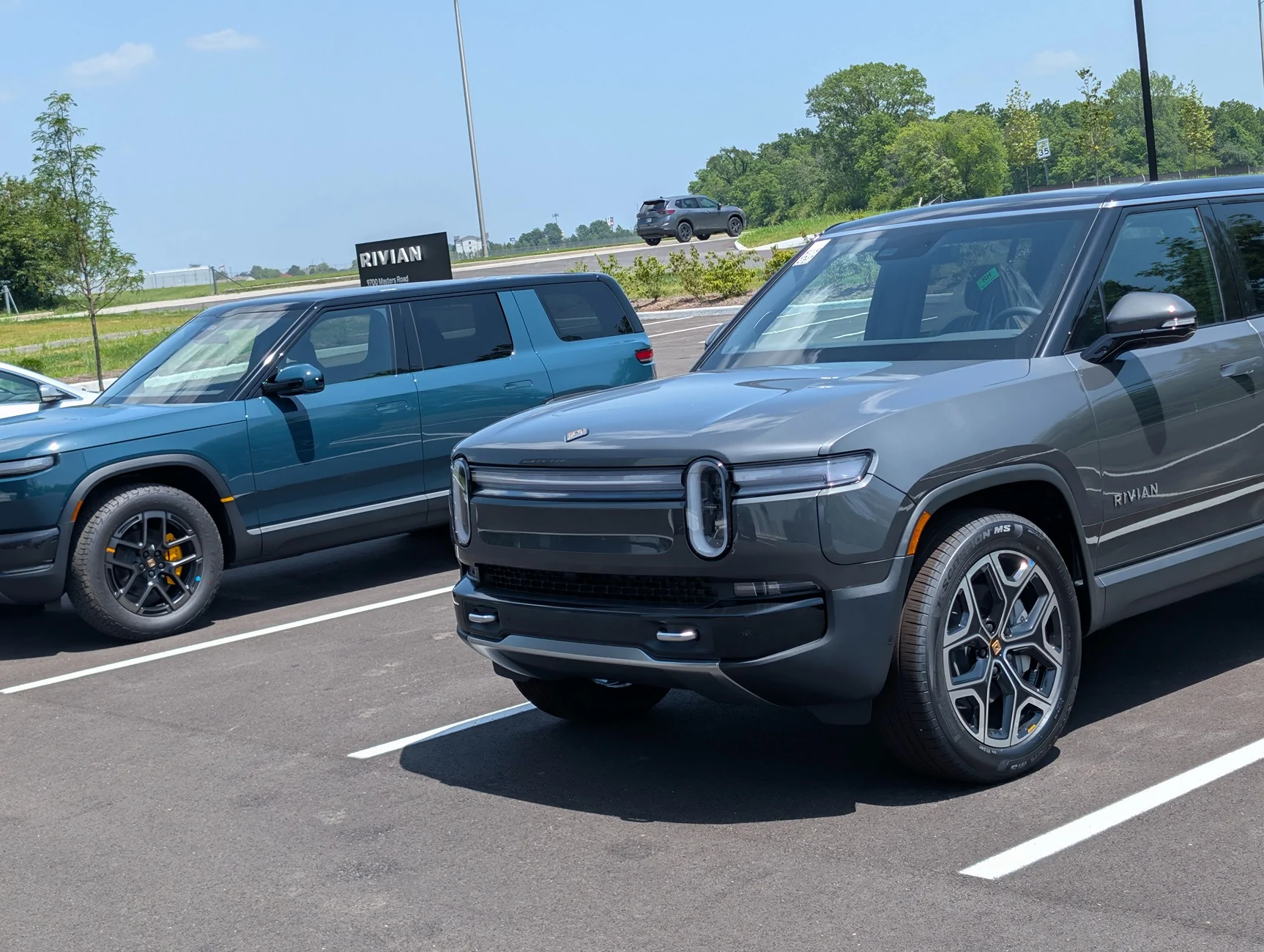 Rivian R1T R1S Where are the Indiana R2s? 7125