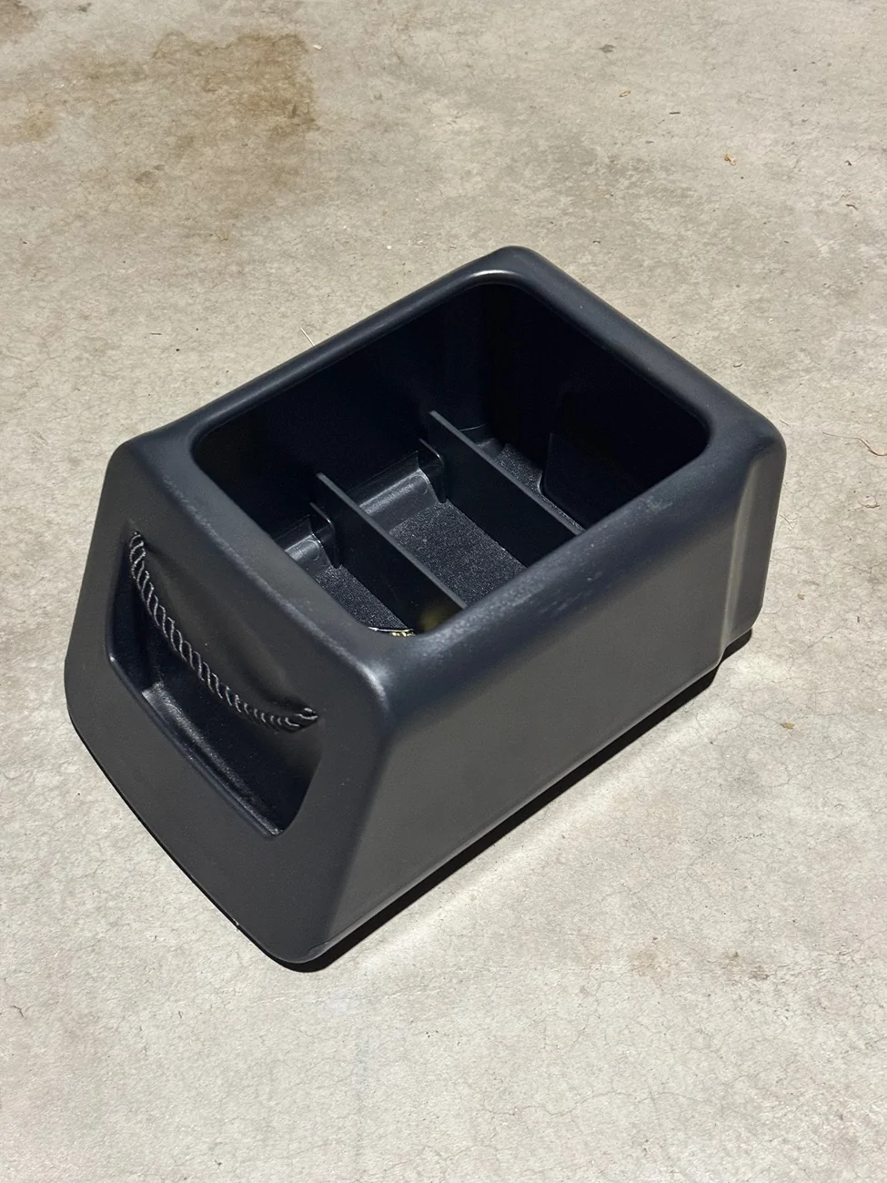 Rivian R1T R1S FS: OEM Center Console Storage $20 IMG_4018