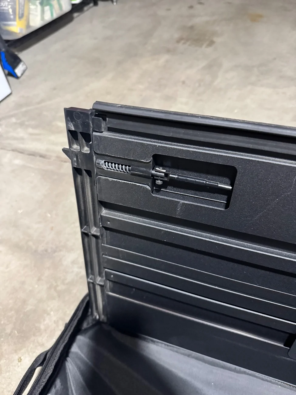 Rivian R1T R1S FS: Rivian Manual Tonneau Cover $700 IMG_4024