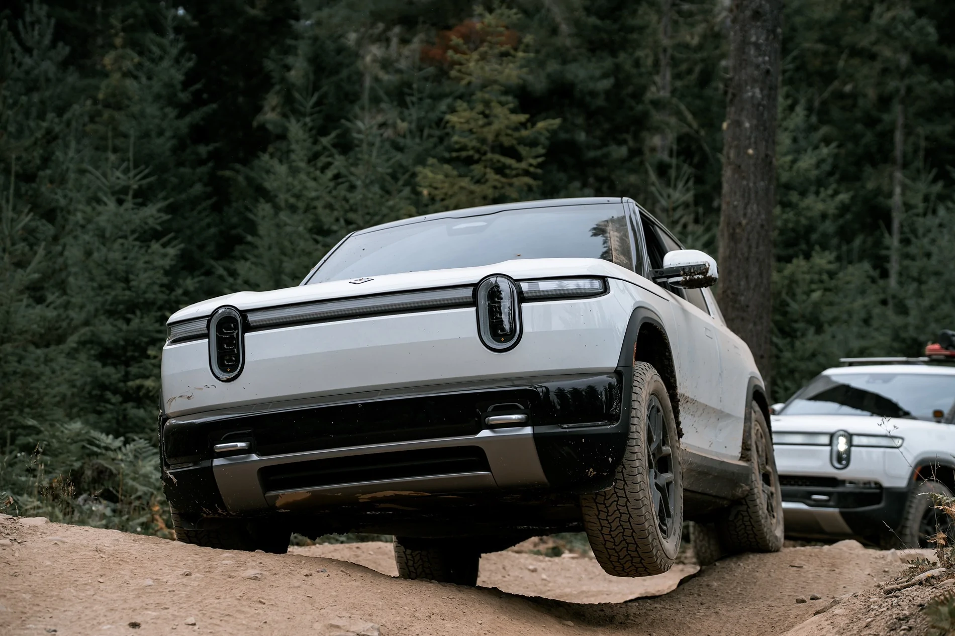 Rivian R1T R1S Many people want to know how far the R2 can go. I wanted to know whether it could keep up with my actual life. DSC04589