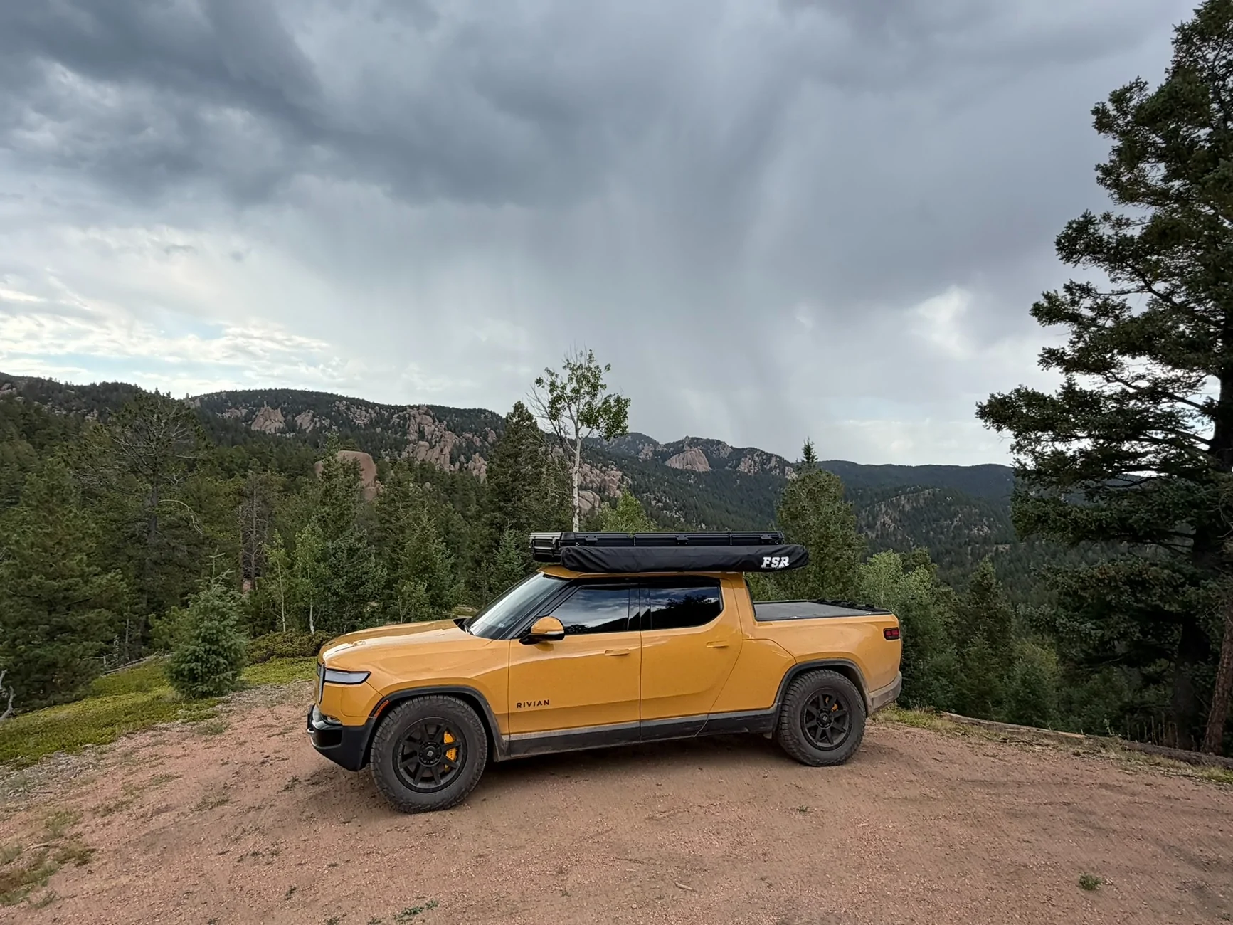 Rivian R1T R1S Random R1 Photos of the Day - Post Yours! 📸 IMG_0384