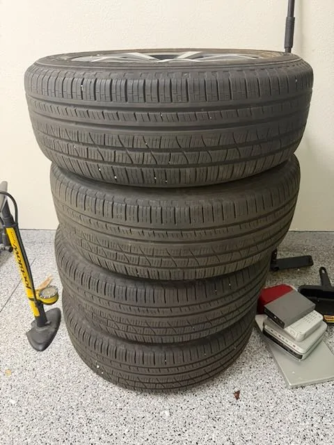 Rivian R1T R1S OEM 21” Rivian Wheels & Tires (Pirelli Scorpion) + Aero Covers – Set of 4 IMG_5372