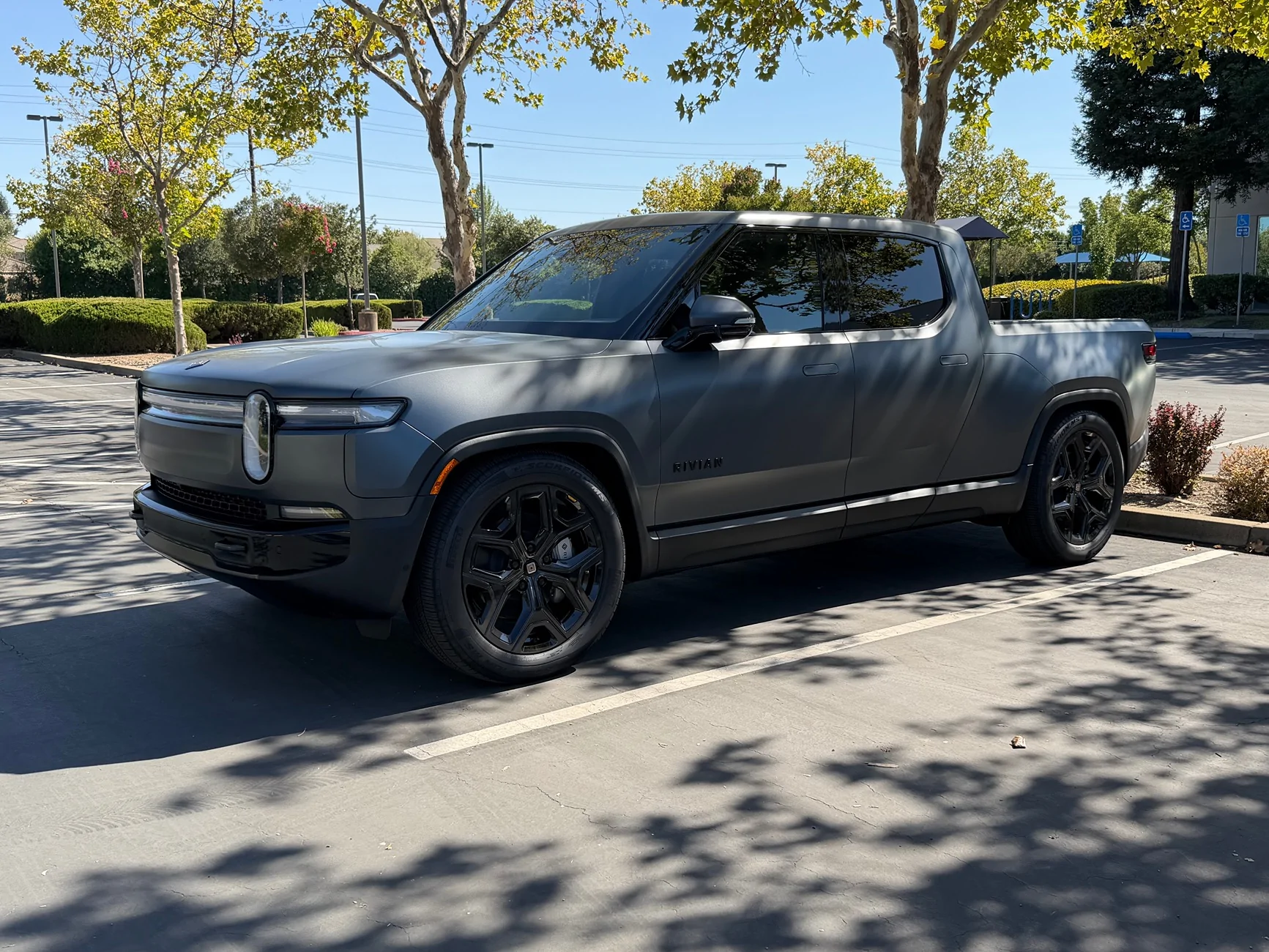 Rivian R1T R1S What Color is on this R1T? IMG_5180