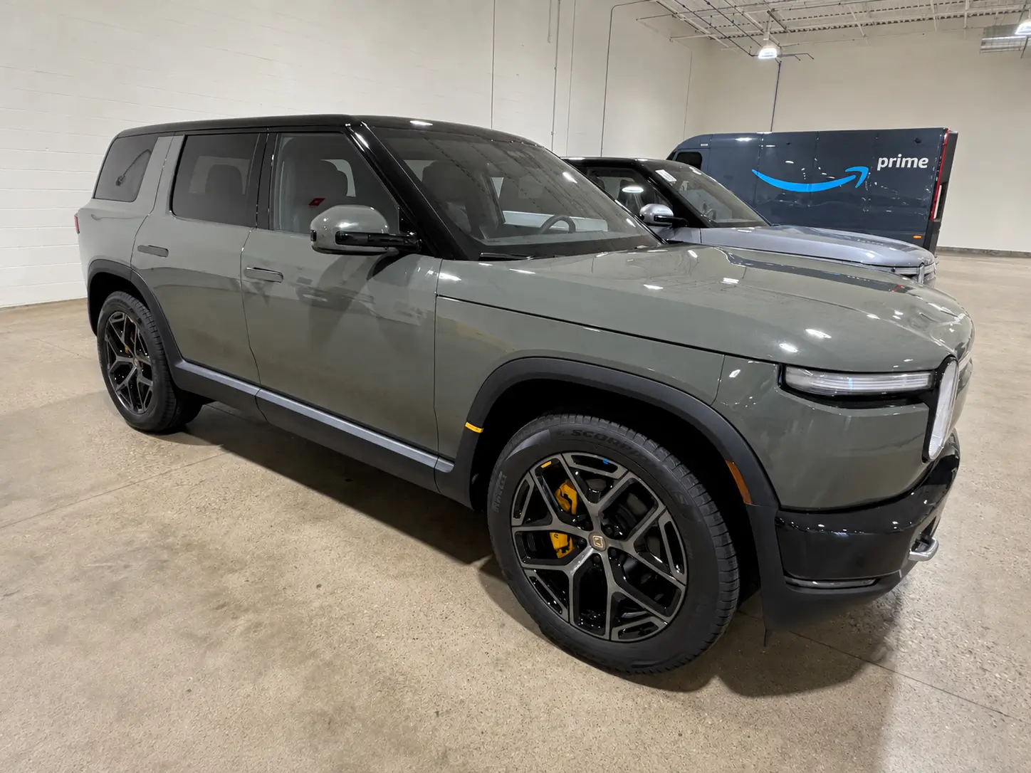 Rivian R1T R1S Launch Green is metallic? F1ABE03B-F0D6-42B6-A84D-0B1CABC087F9