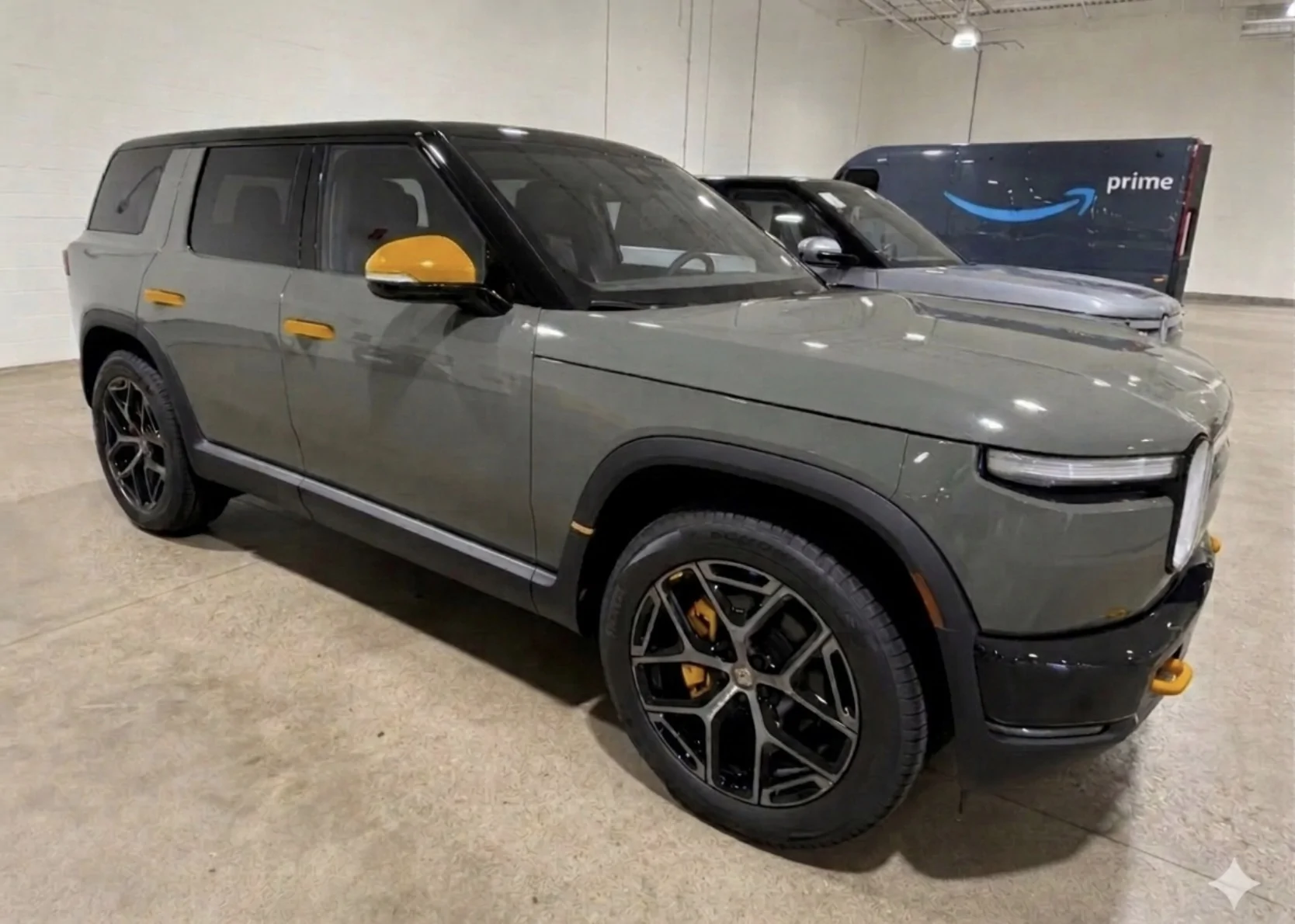 Rivian R1T R1S Yellow paint accents to Launch Green R2 IMG_0428