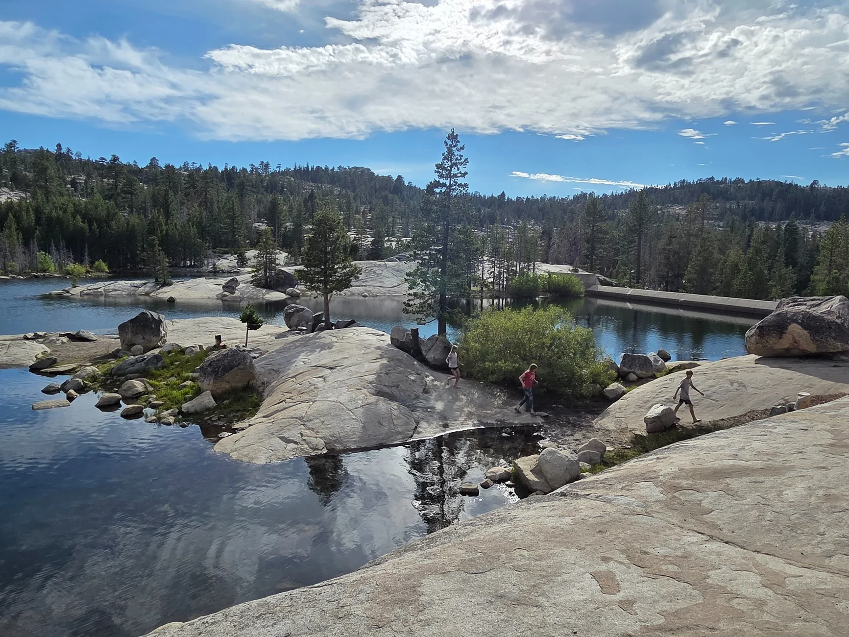 Rivian R1T R1S Towed my 4Runner rockcrawler 1800 miles from Colorado to the Rubicon trail and back 20260721_173320