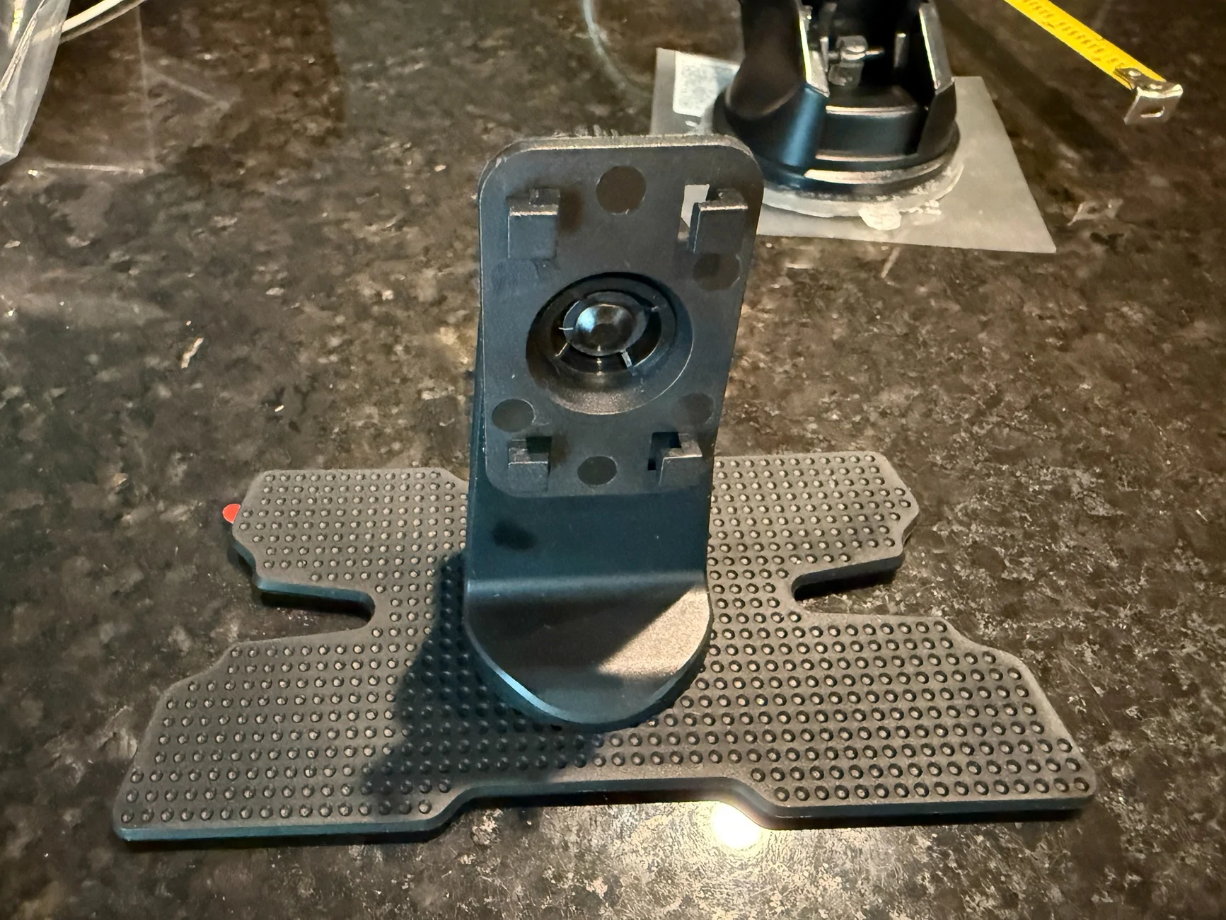 Rivian R1T R1S Lamtto RC32 wireless CarPlay and Android Auto 11" display review IMG_2998