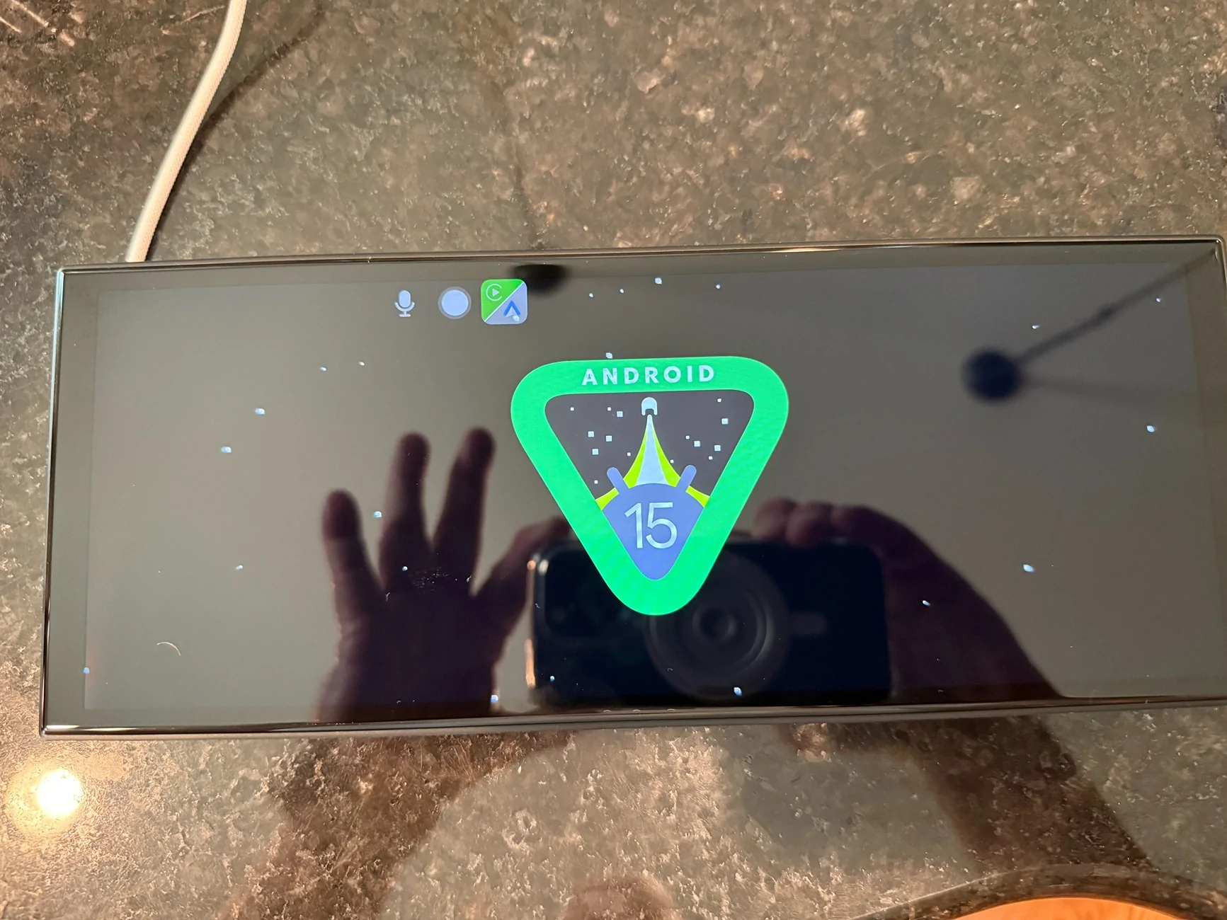 Rivian R1T R1S Lamtto RC32 wireless CarPlay and Android Auto 11" display review IMG_2952