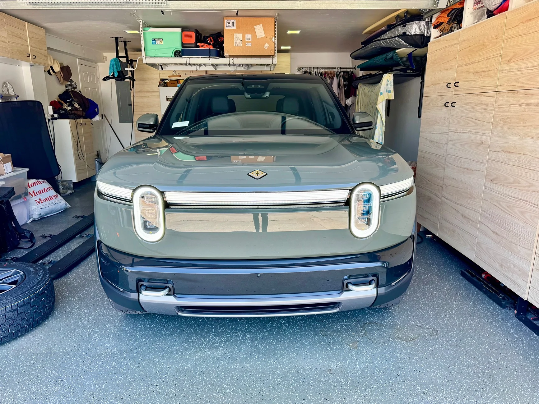 Rivian R1T R1S R2 Orders / VIN / Deliveries List Tracker + Stats 📊 IMG_3155