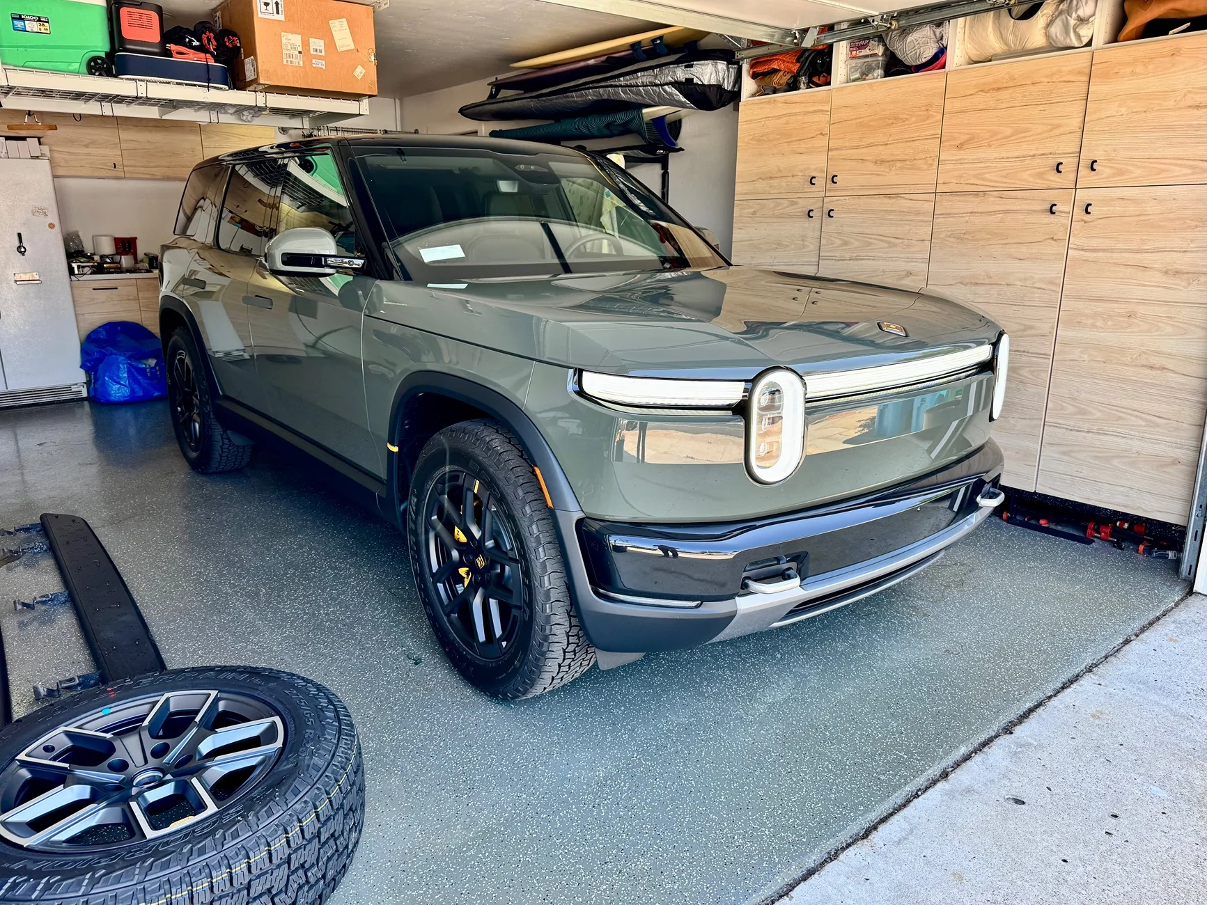Rivian R1T R1S R2 Orders / VIN / Deliveries List Tracker + Stats 📊 IMG_3154