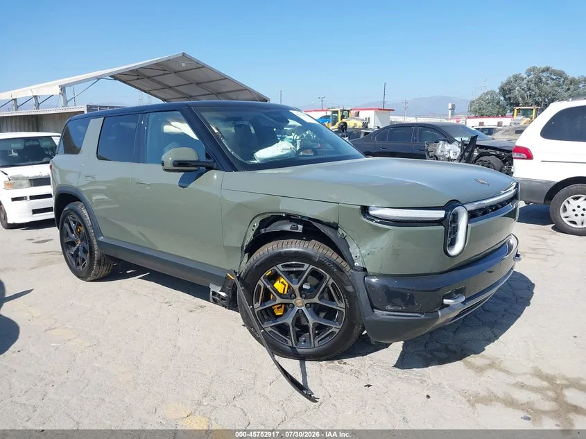 Rivian R1T R1S First Crashed R2 totaled with only 110 miles (VIN 1200) first crashed rivian r2 8