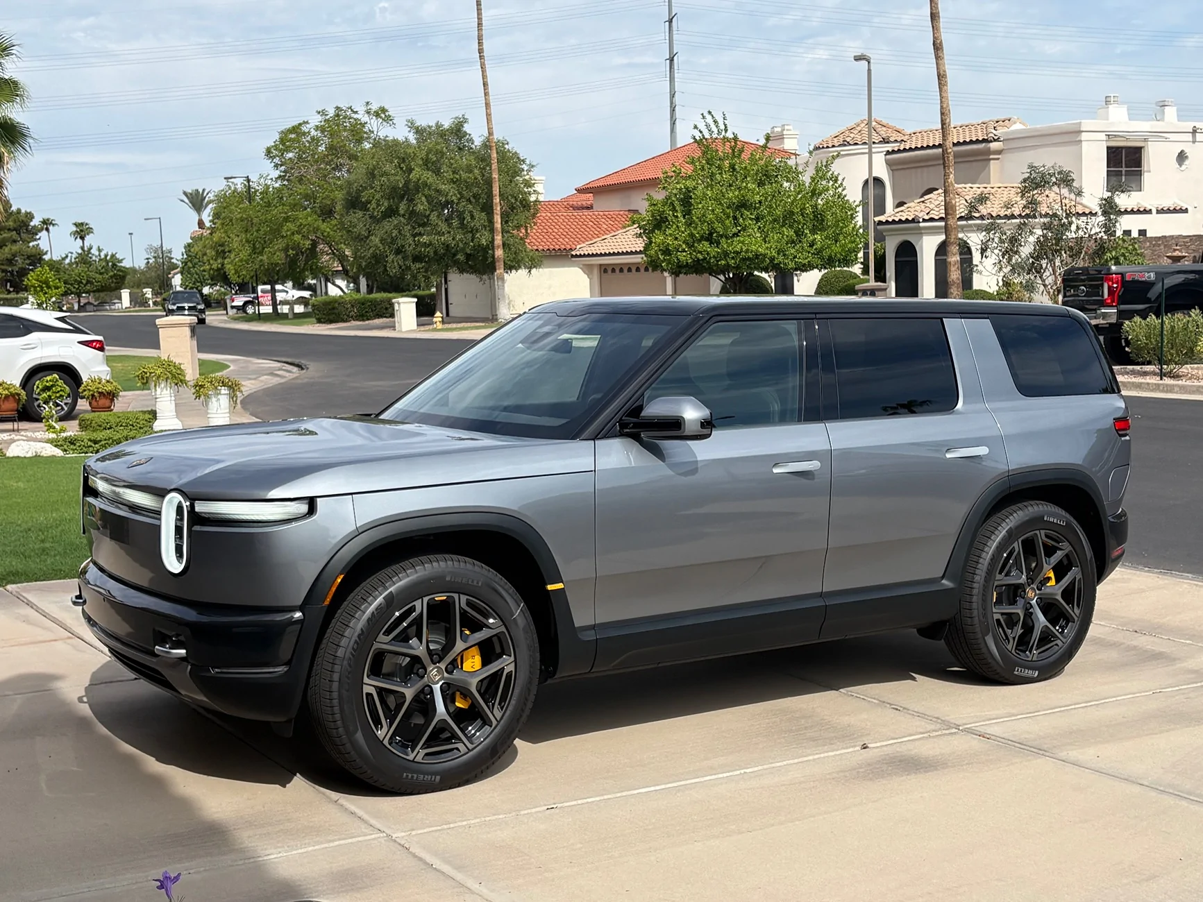 Rivian R1T R1S R2 Orders / VIN / Deliveries List Tracker + Stats 📊 IMG_8436