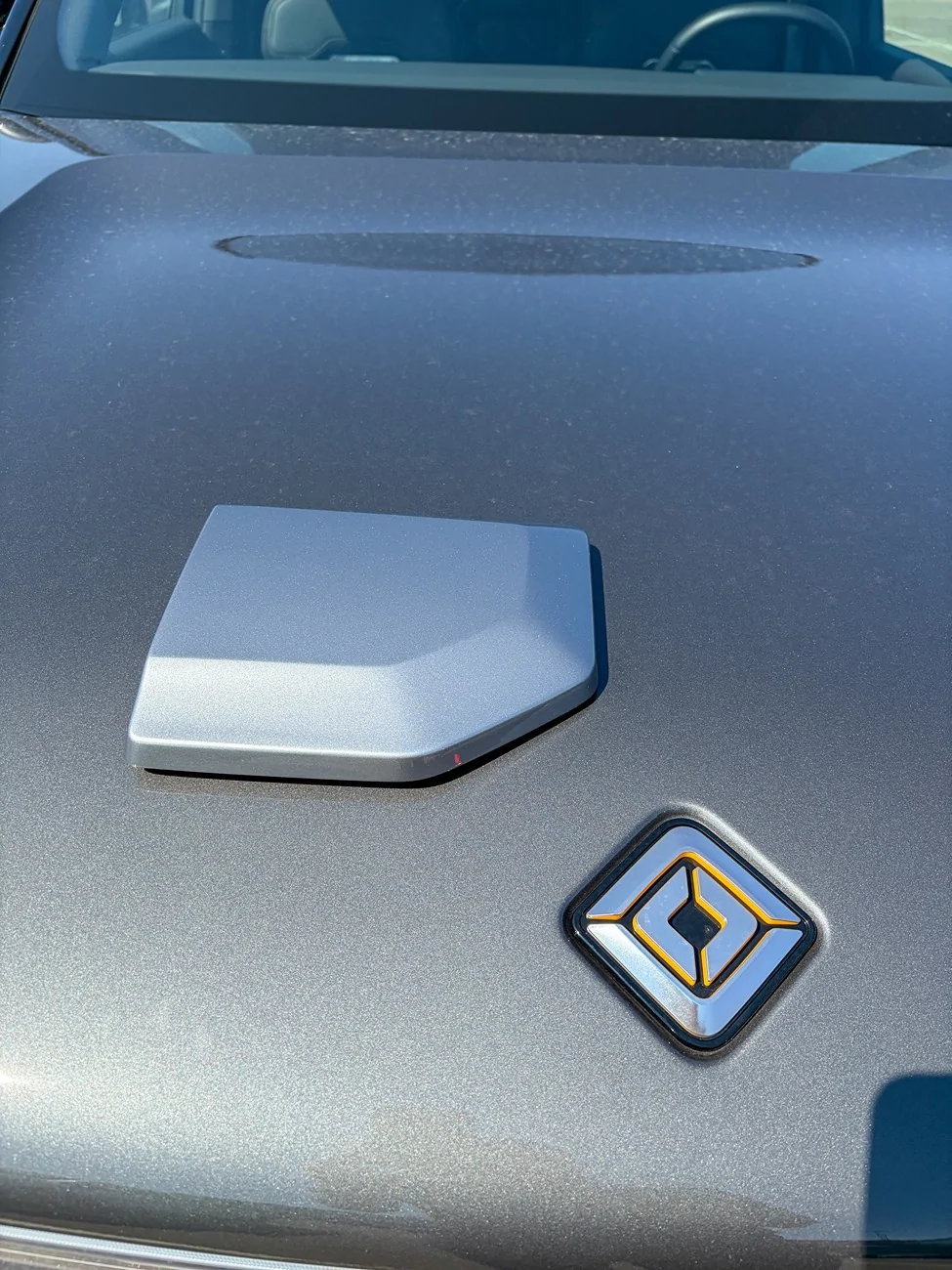 Rivian R1T R1S Esker Silver against Half Moon Grey HMG (color comparison) IMG_2147