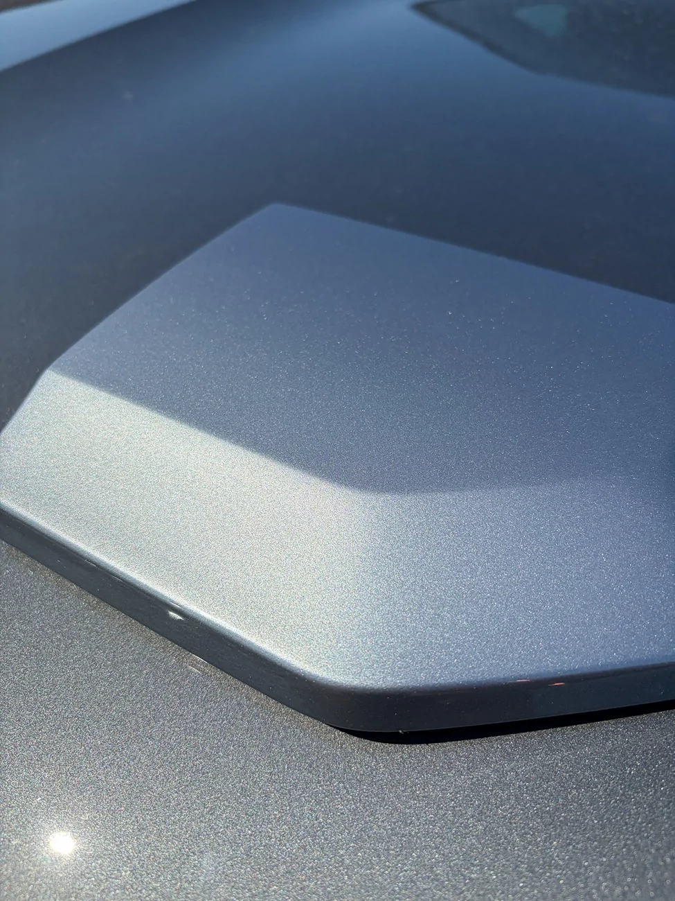 Rivian R1T R1S Esker Silver against Half Moon Grey HMG (color comparison) IMG_2148