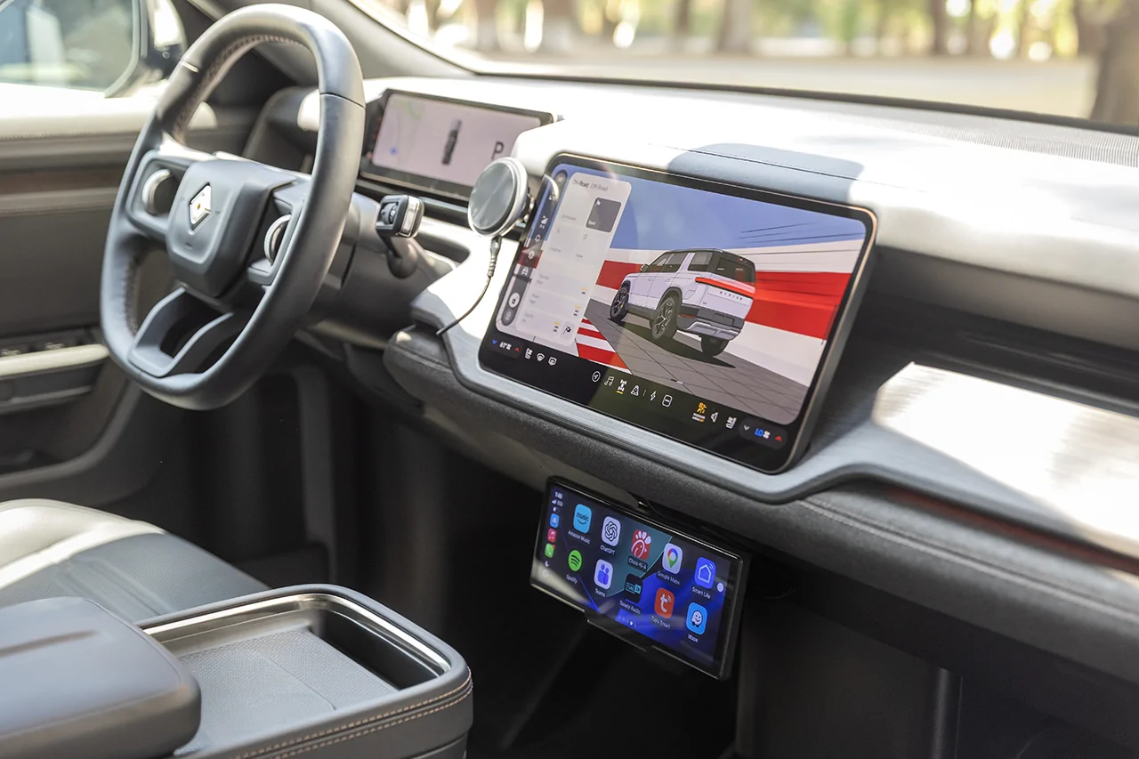 Rivian R2 CarPlay Screen (1).webp