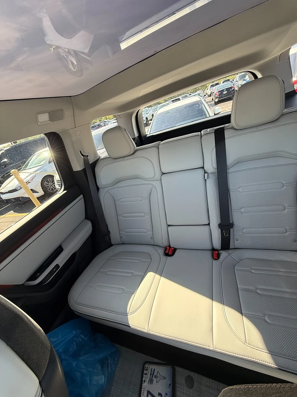 Rivian Photos Posted! Midnight R2 / Coastal Cloud / 20" AT Delivered {filename}