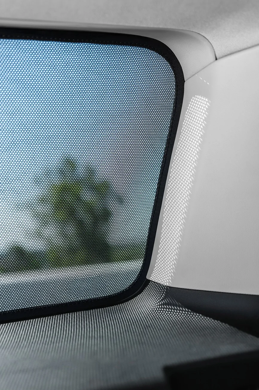 260616-BRANDON-DELA-CRUZ-GEAR-SHOP-R2-WINDOW-SHADES-0011-v1-3000px-Final.webp