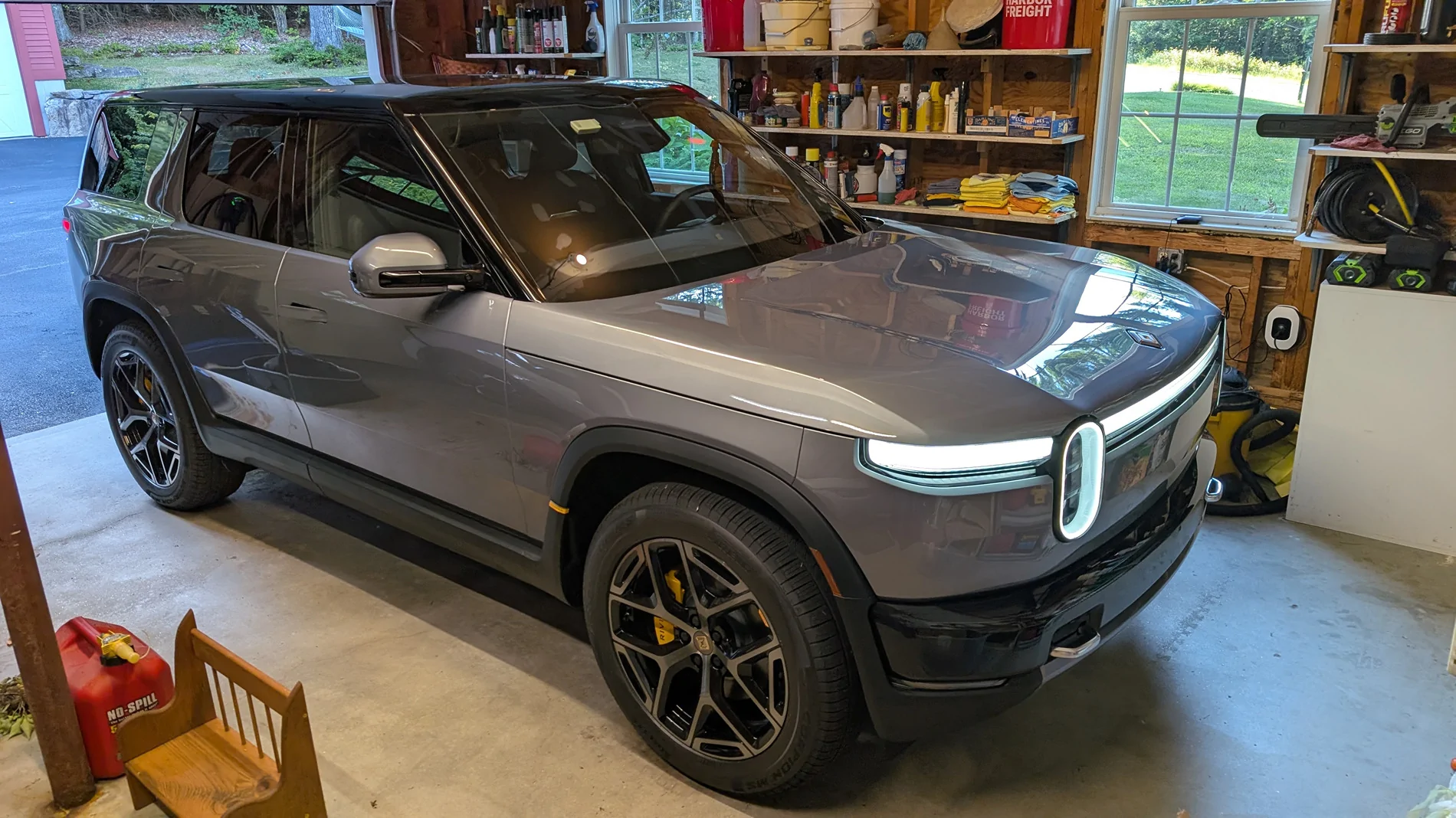 Rivian R1T R1S 📸 Daily random R2 photos thread - post your pics! PXL_20260904_211815923