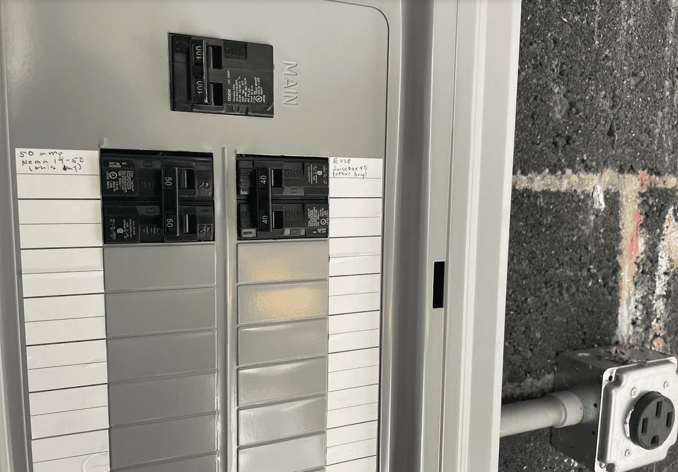 Rivian R1T R1S Advice on the best universal wall charger 1648217251425