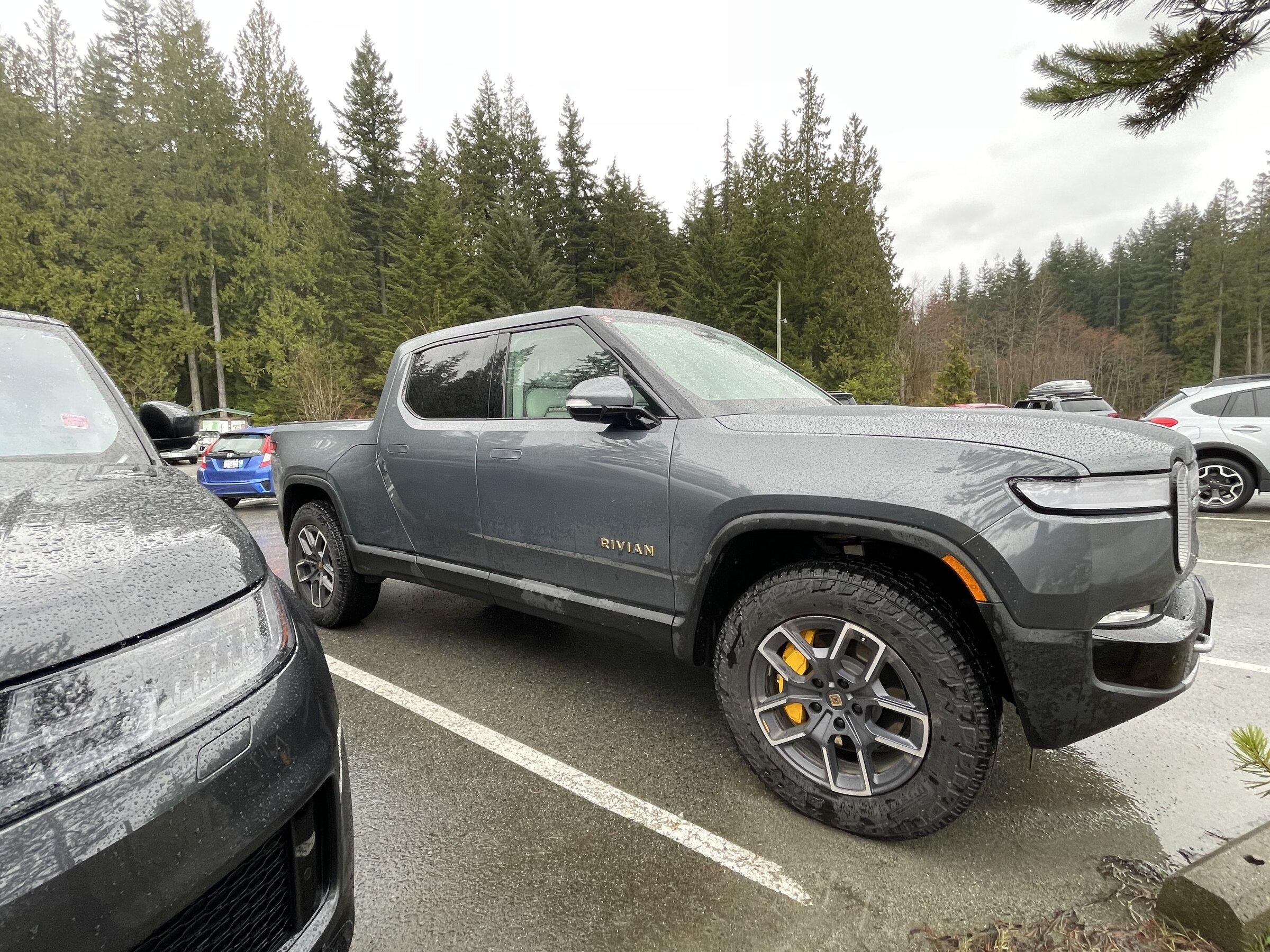 Rivian R1T R1S Rivian spotted in North Vancouver, BC, Canada B5EEF666-2562-4CB9-A9A4-81743F608550
