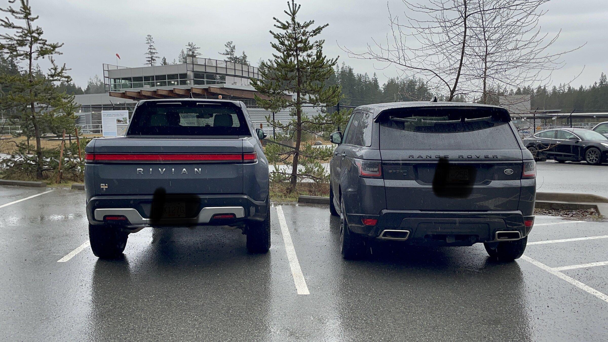 Rivian R1T R1S Rivian spotted in North Vancouver, BC, Canada 6F0D0188-9F7C-408A-AFA9-3C26BF521506