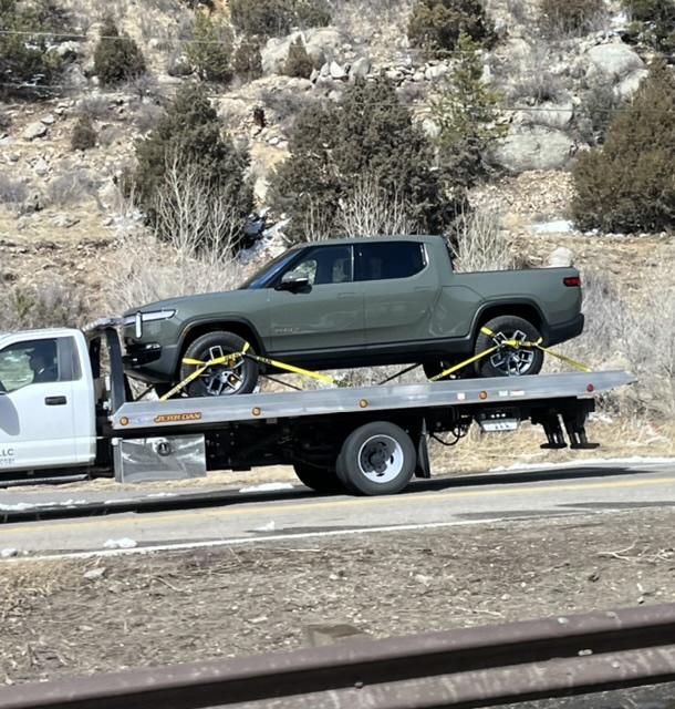 Rivian R1T R1S DMV Spotted Section BB8DB8DB-C79E-4DF3-AA59-CEA2FE23C7CD