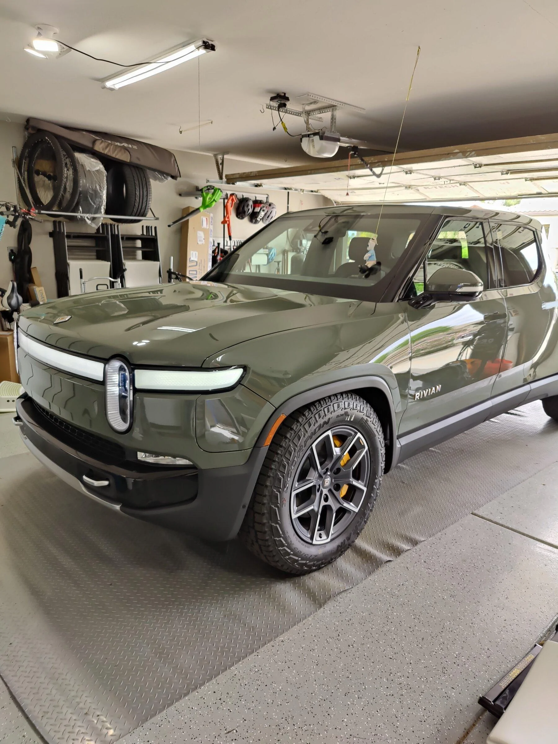 Rivian R1T R1S Any "March-April" delivery people contacted? IMG_20220326_122345