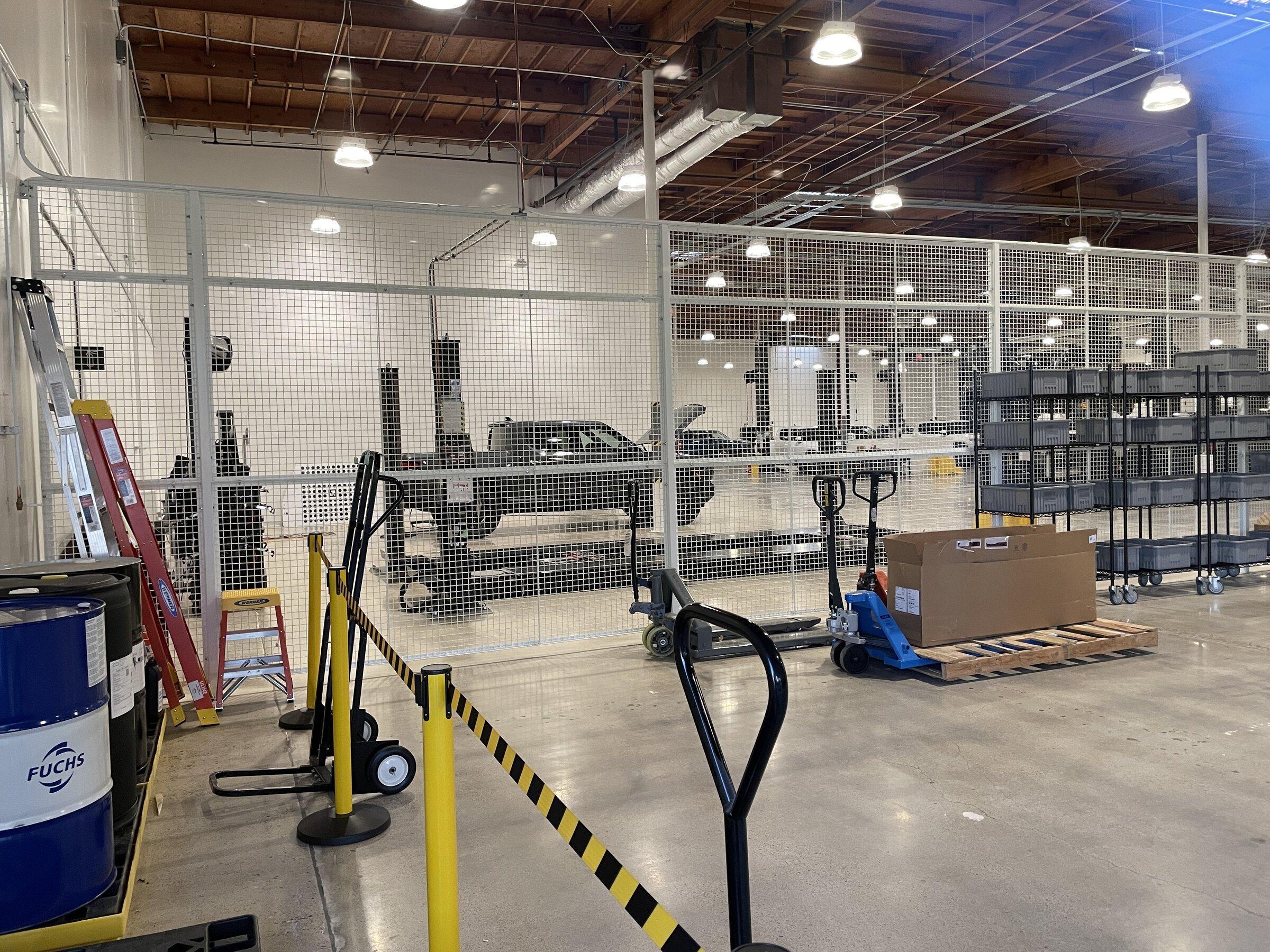 Rivian R1T R1S Rivian Service Centers / Retail Locations List / Other Facilities (Pics & Updates) 20220328_002332192_iOS