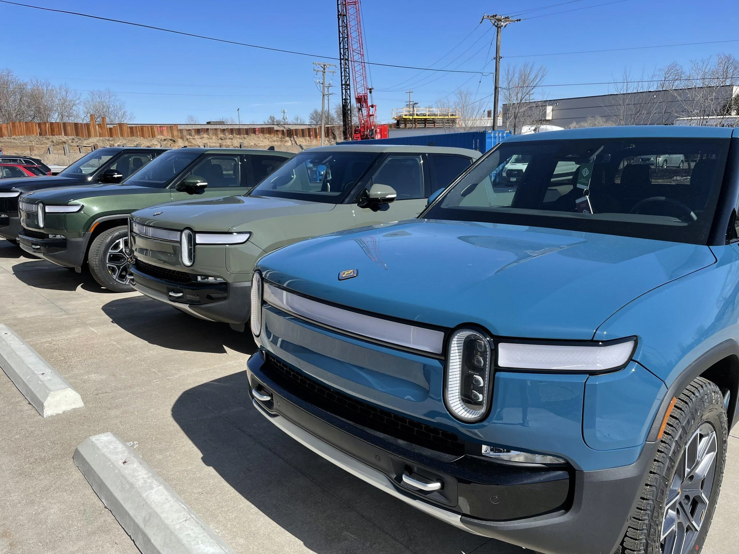 Rivian R1T R1S Minnesota Pre Orders C3B3018A-FB1C-4EEE-9EEF-5405302E14B8