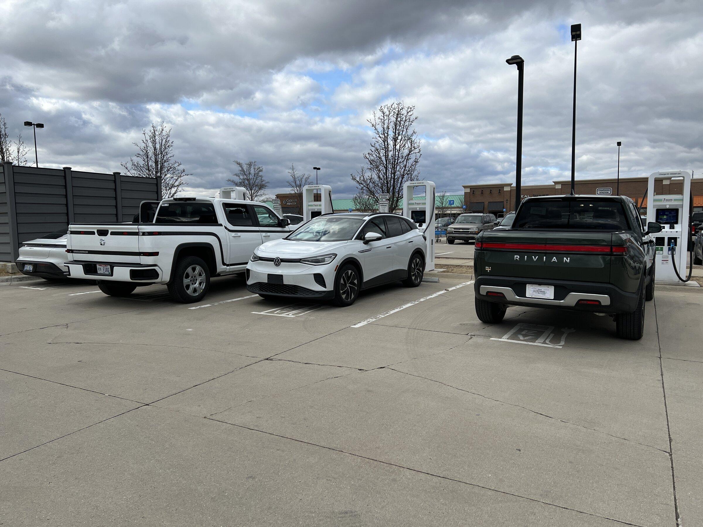 Rivian R1T R1S Another electric truck spotted 20220325_203445471_iOS