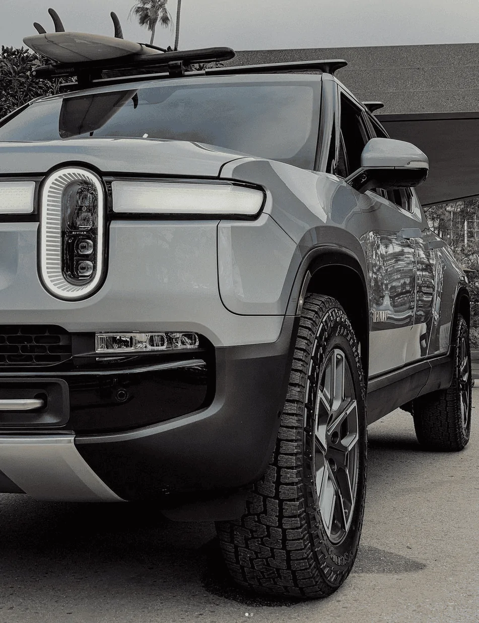 Rivian R1T R1S LA SILVER Rivian Photos 1648654307040