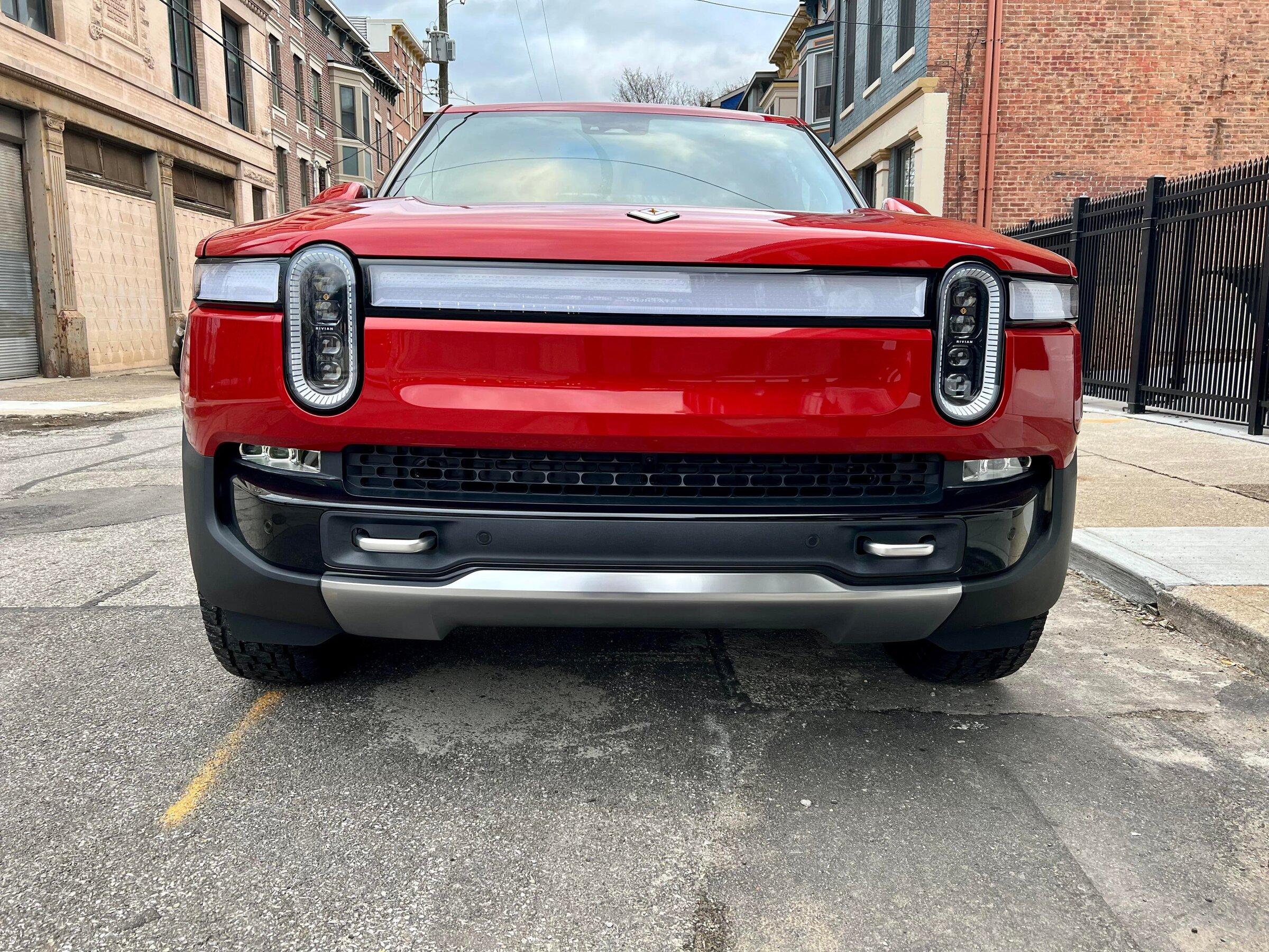 Rivian R1T R1S RED CANYON Rivian Photos vh2icj50ldp81
