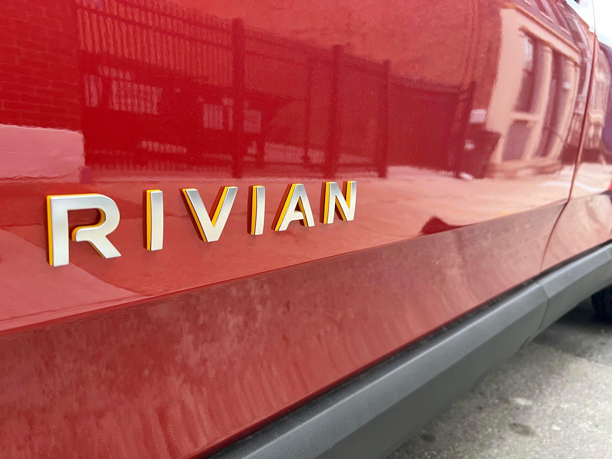 Rivian R1T R1S RED CANYON Rivian Photos sjpydj50ldp81