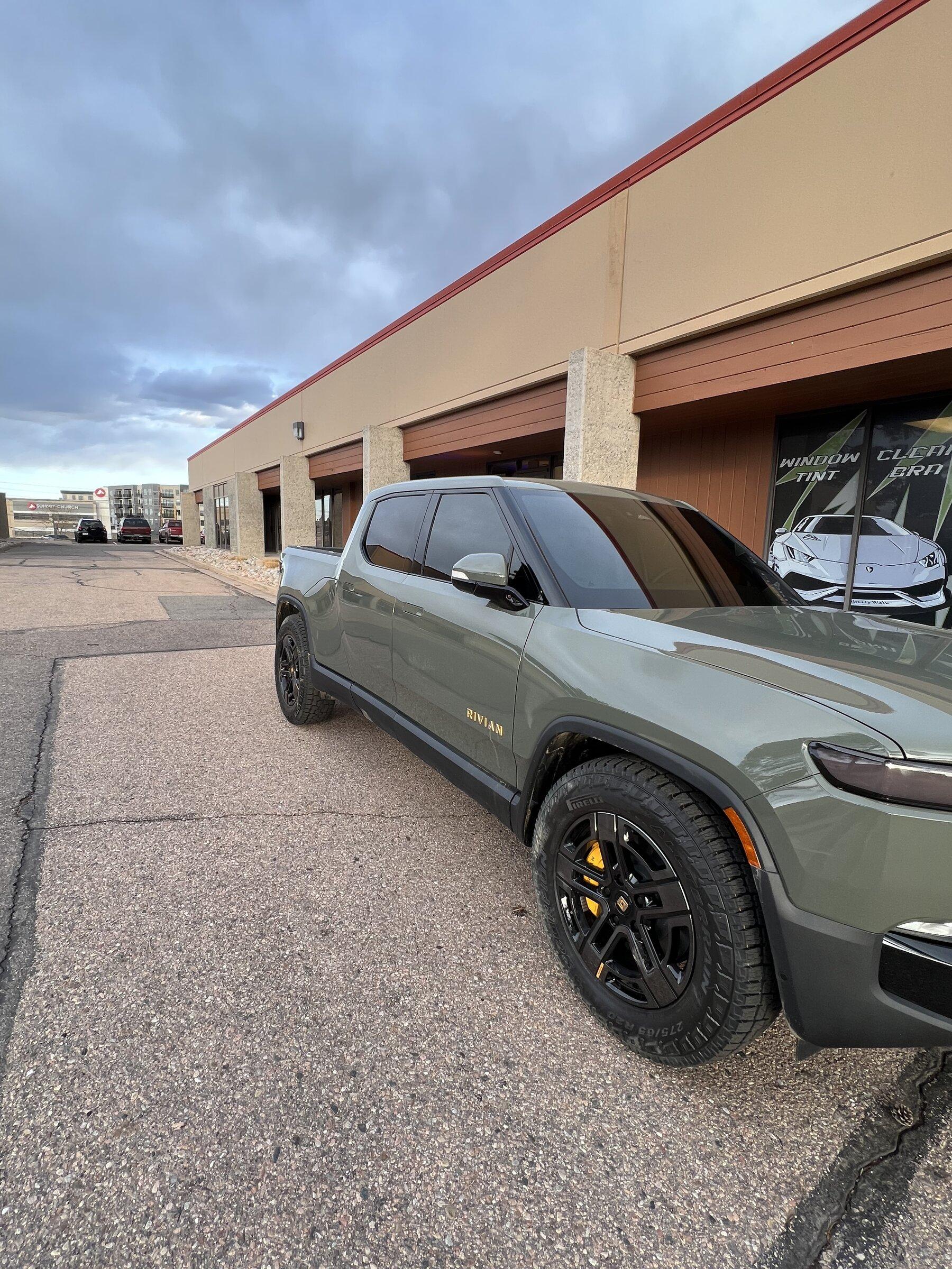 Rivian R1T R1S Paint Care Protection Thread F1F9C54D-208C-4E13-A1E3-686F6C4C8FCD