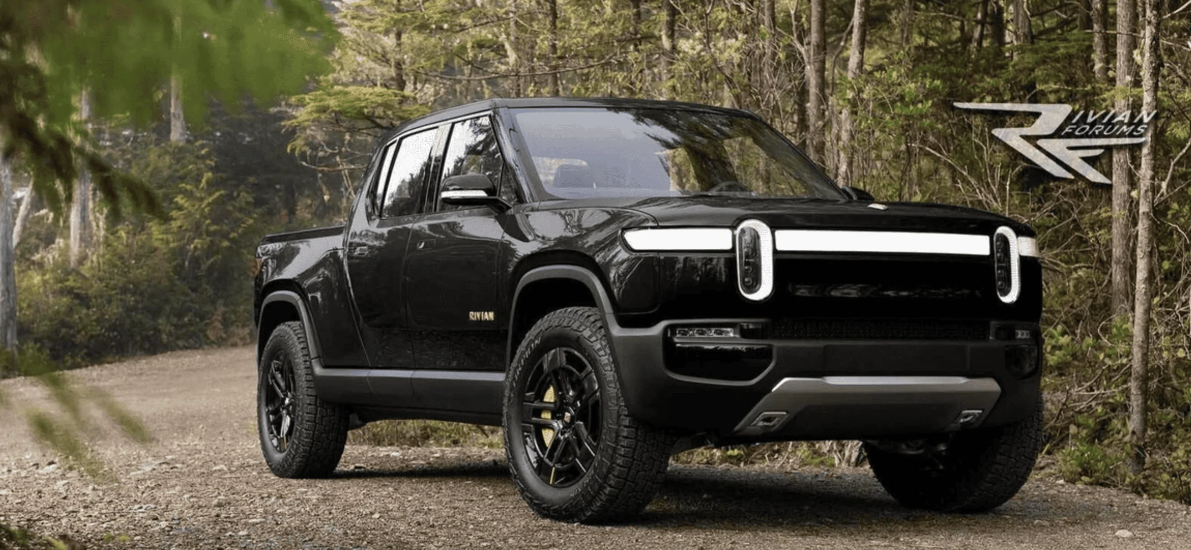 Rivian R1T R1S MIDNIGHT (Black) Rivian Photos 6020B045-53E0-41AF-919F-51A9A027D76F