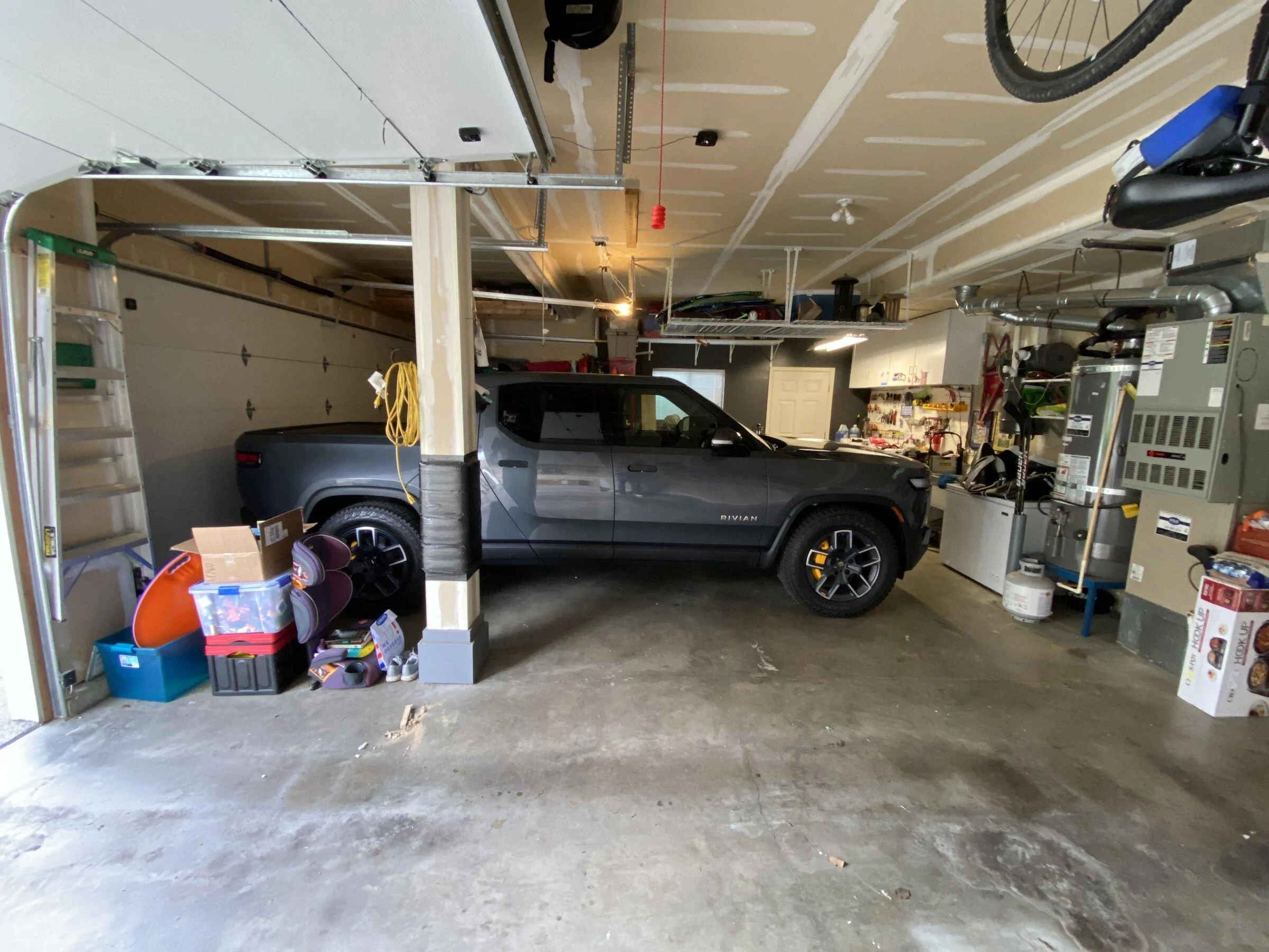 Rivian R1T R1S Ask us Rivian R1T owners ANYTHING [AMA]! IMG_4557