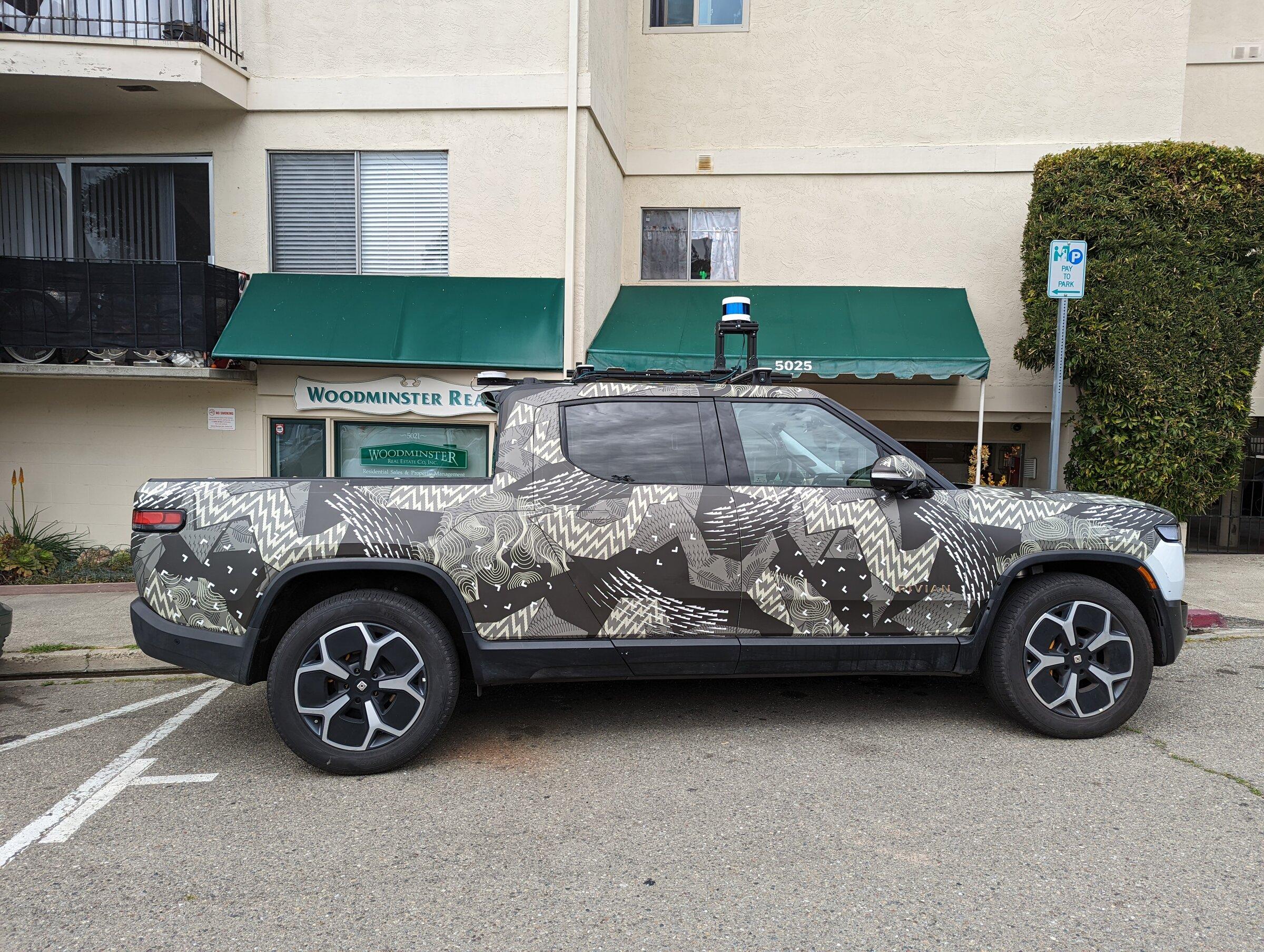 rivian_mule_exterior.jpg