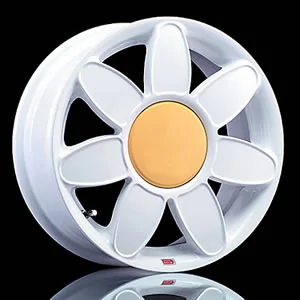 Rivian R1T R1S Video of 21" wheels with aero covers removed 1649118914087