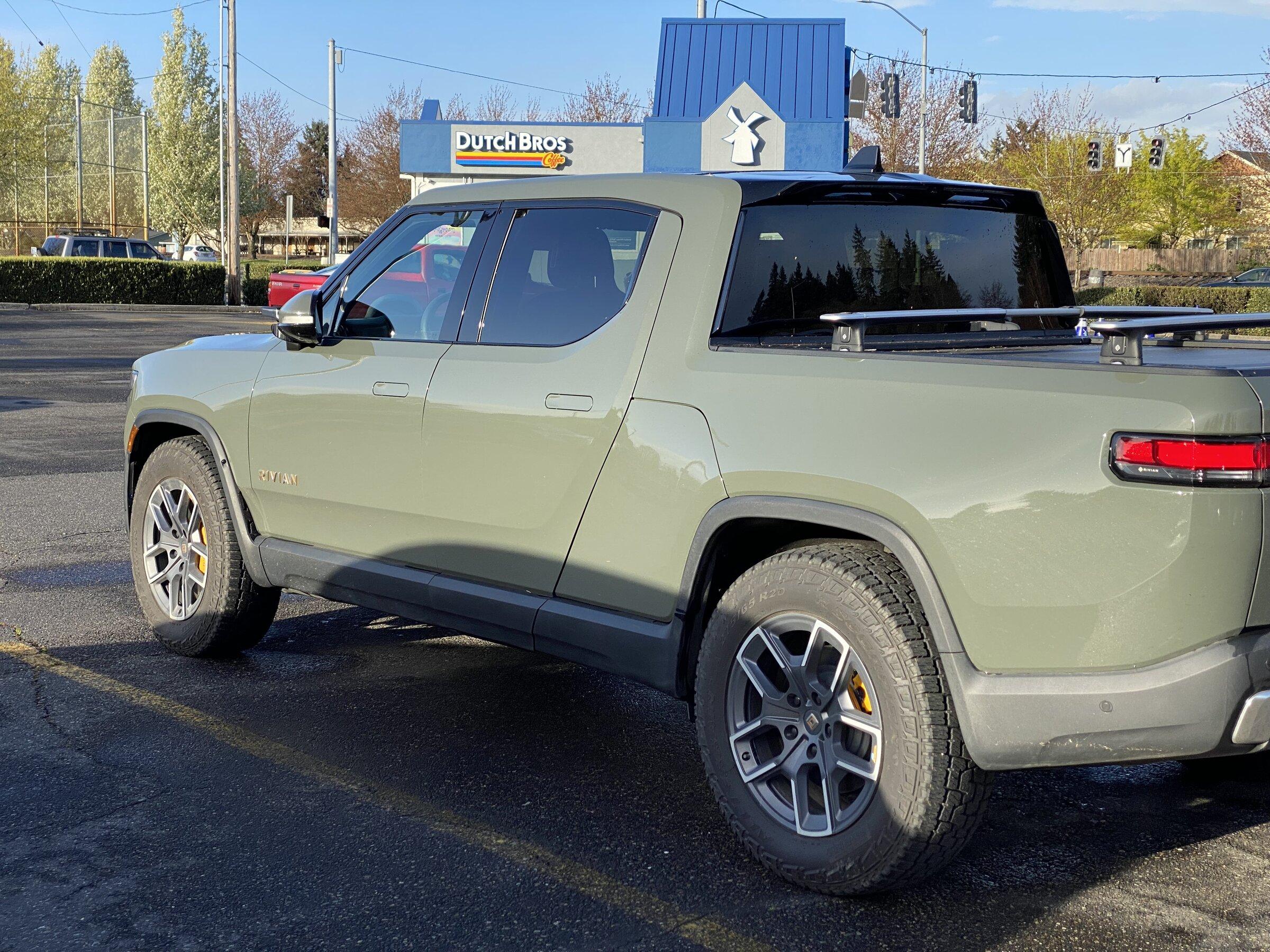 Rivian R1T R1S Portland Area Meet-up April 8th IMG_9083