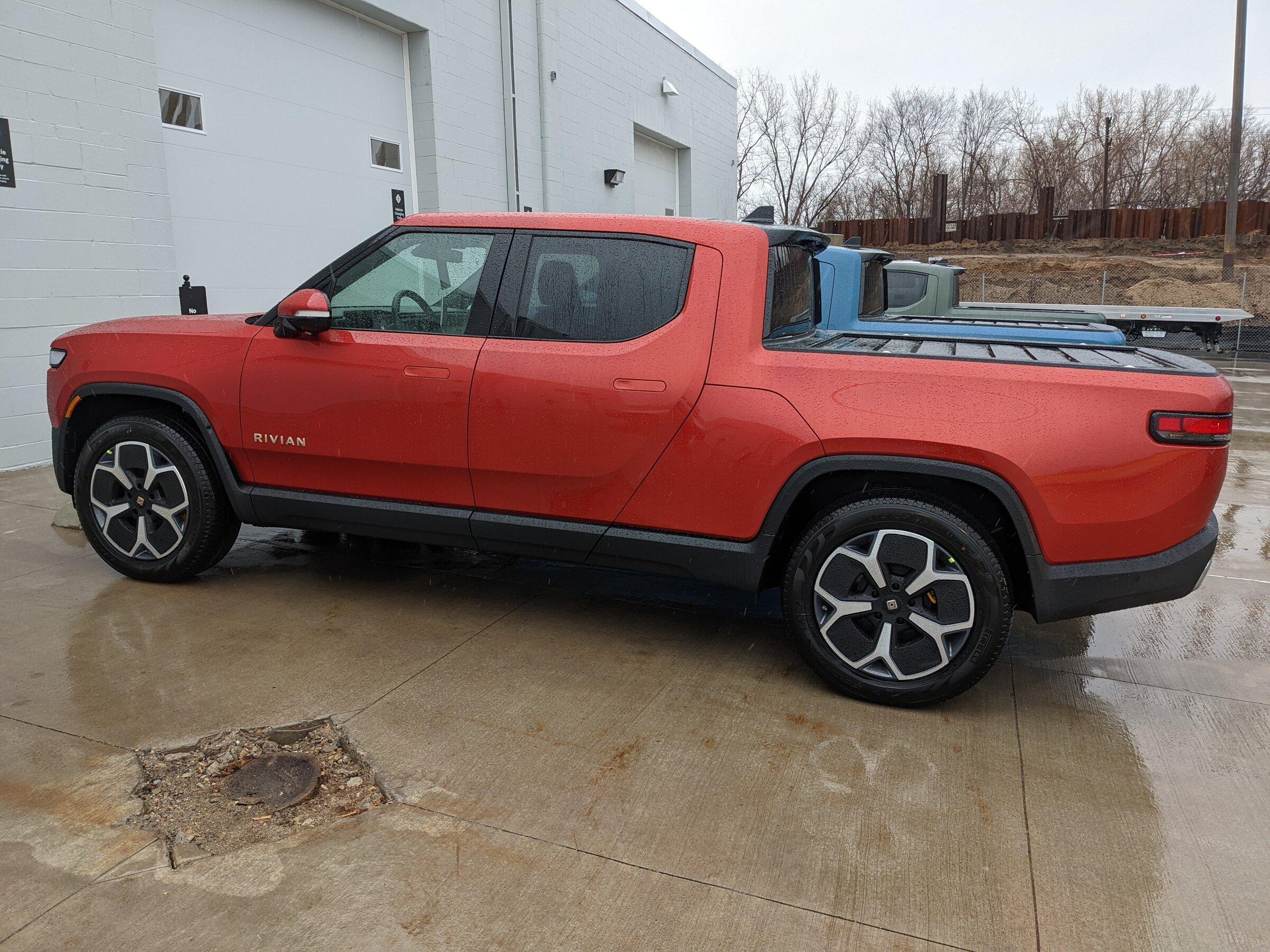 Rivian R1T R1S Minnesota Pre Orders PXL_20220405_192027429
