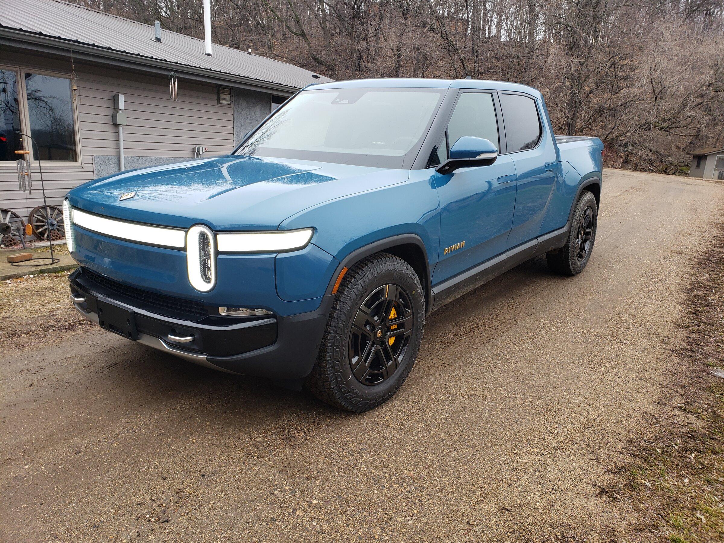 Rivian R1T R1S Minnesota Pre Orders 20220405_143245