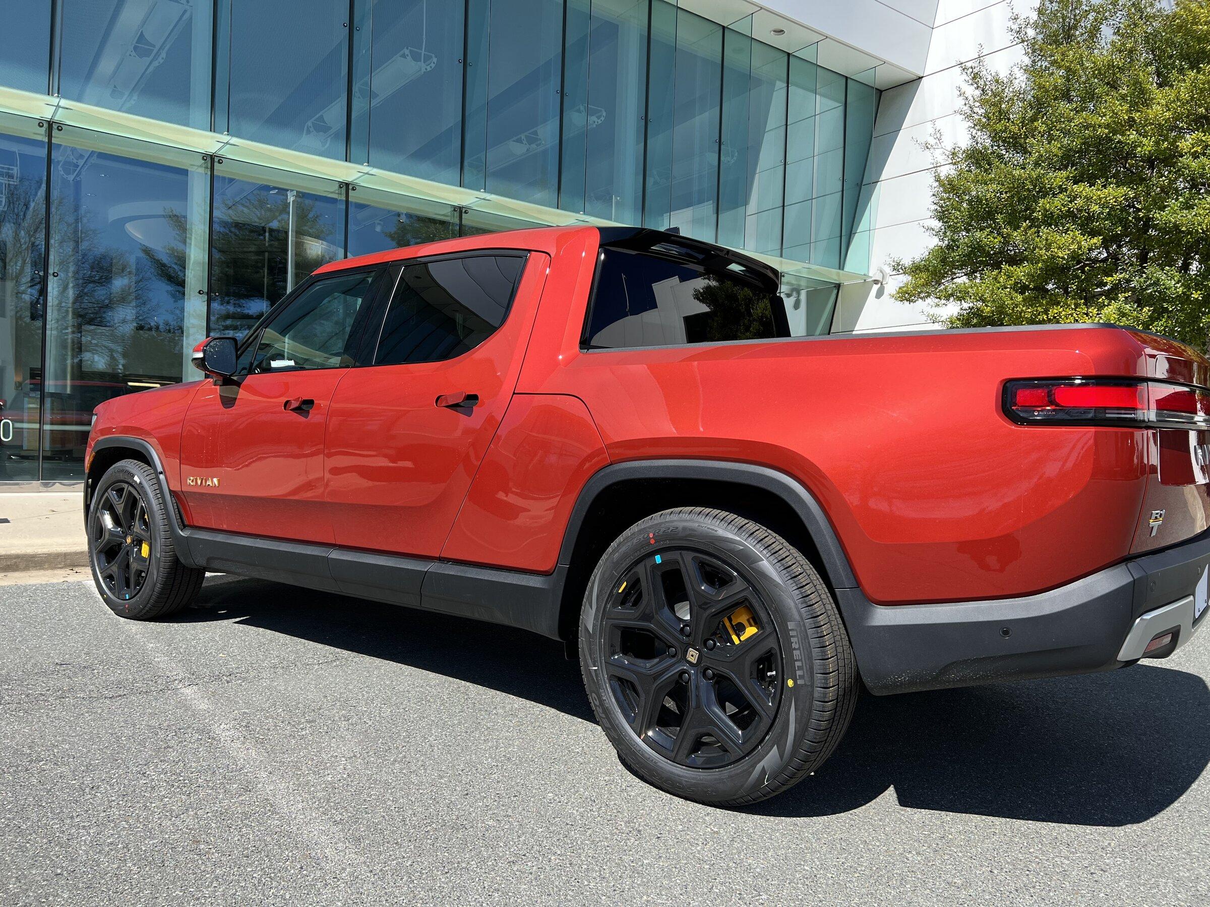 Rivian R1T R1S RED CANYON Rivian Photos IMG_0466
