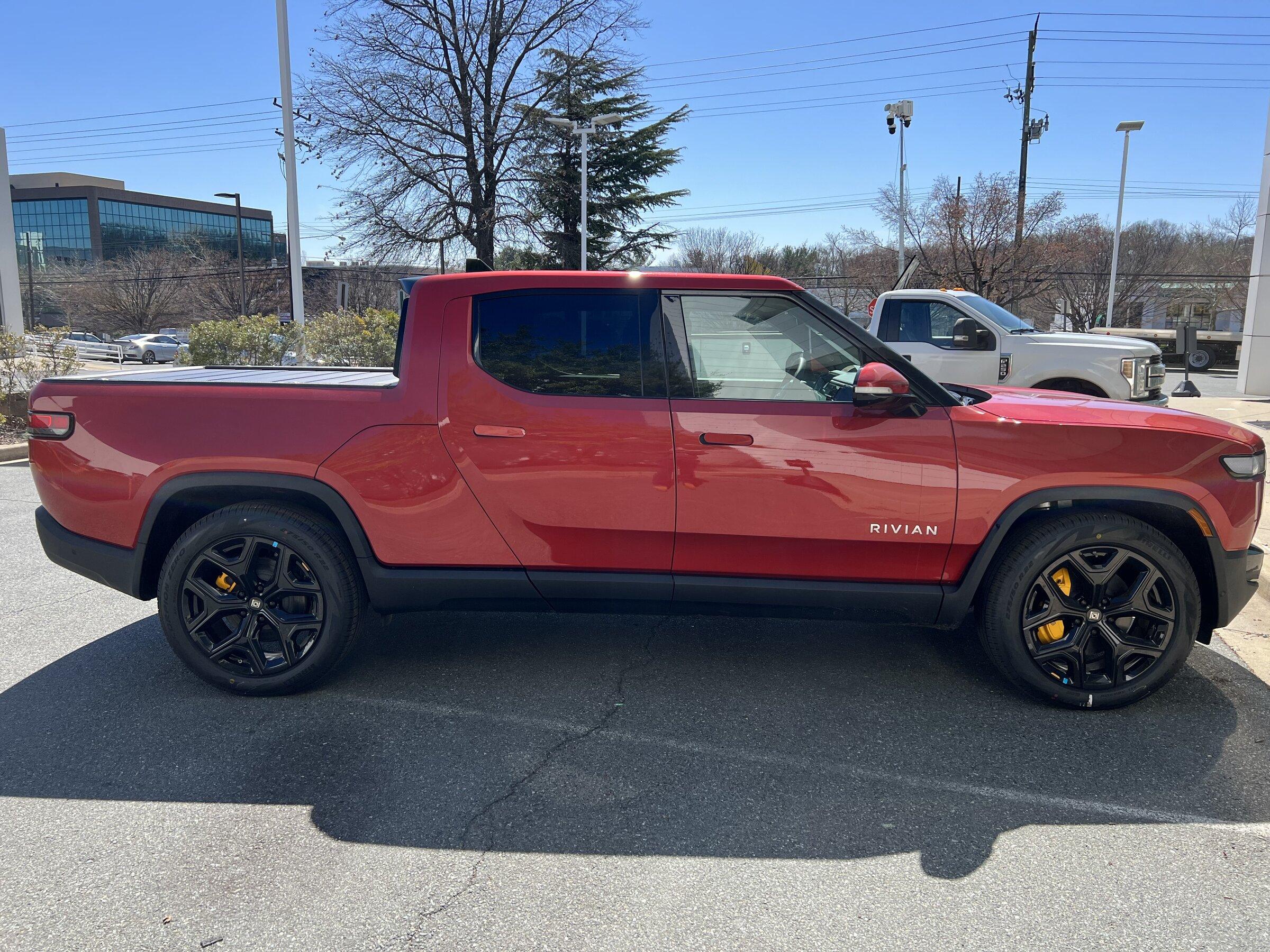 Rivian R1T R1S RED CANYON Rivian Photos IMG_0468