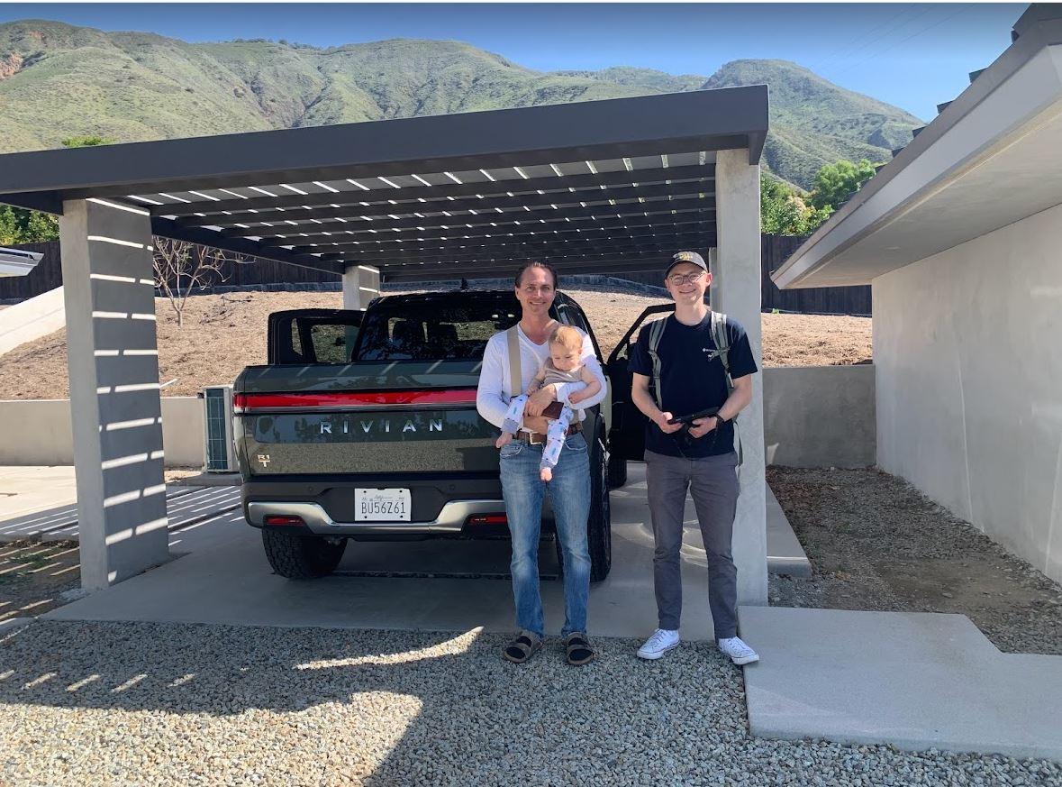 Rivian R1T R1S Delivery Issue - Can't be happening! 2022-04-07 13_29_06-Photo - Google Photos