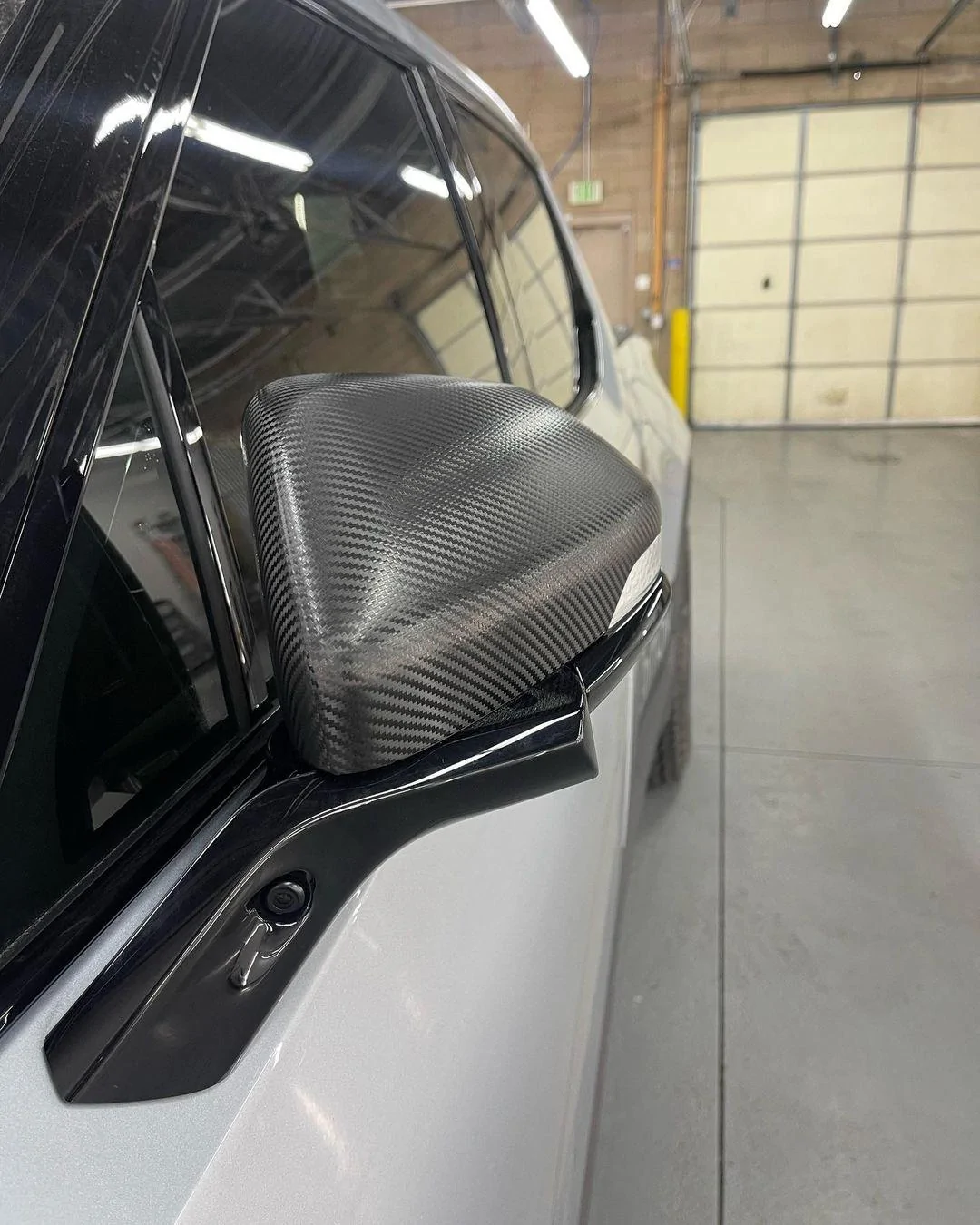 Rivian R1T R1S Custom vinyl'd R1T Launch Edition I just spied… 277548768_1666144973737392_5233438361316434277_n